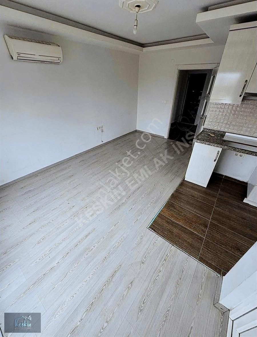 Kepez Ahatlı Kiralık Daire 75.yıl Caddesi Üzerinde Ara Kat 2+1 Eşyasız Kiralık Daire