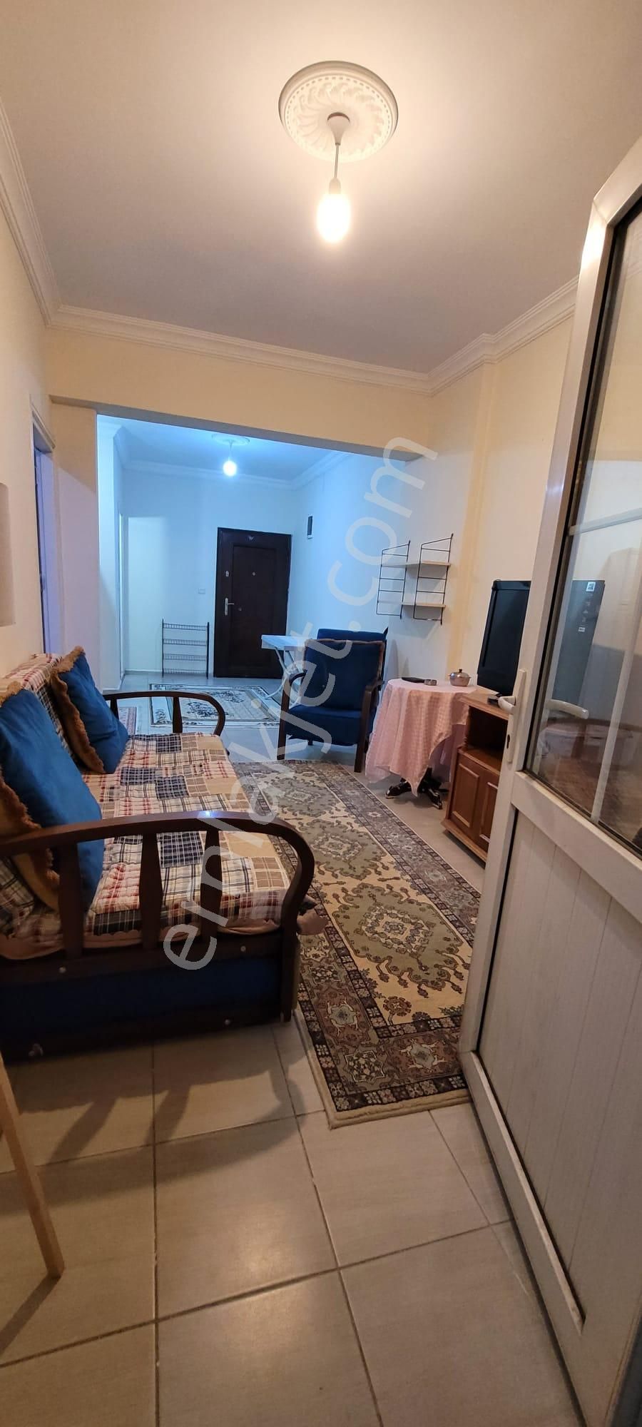 Fethiye Foça Kiralık Daire Günlükbaşı Foça Mah. Merkezi Konumda Bekara Aileye Öğrenciye Uygun Eşyalı Kiralık Ara Kat Daire