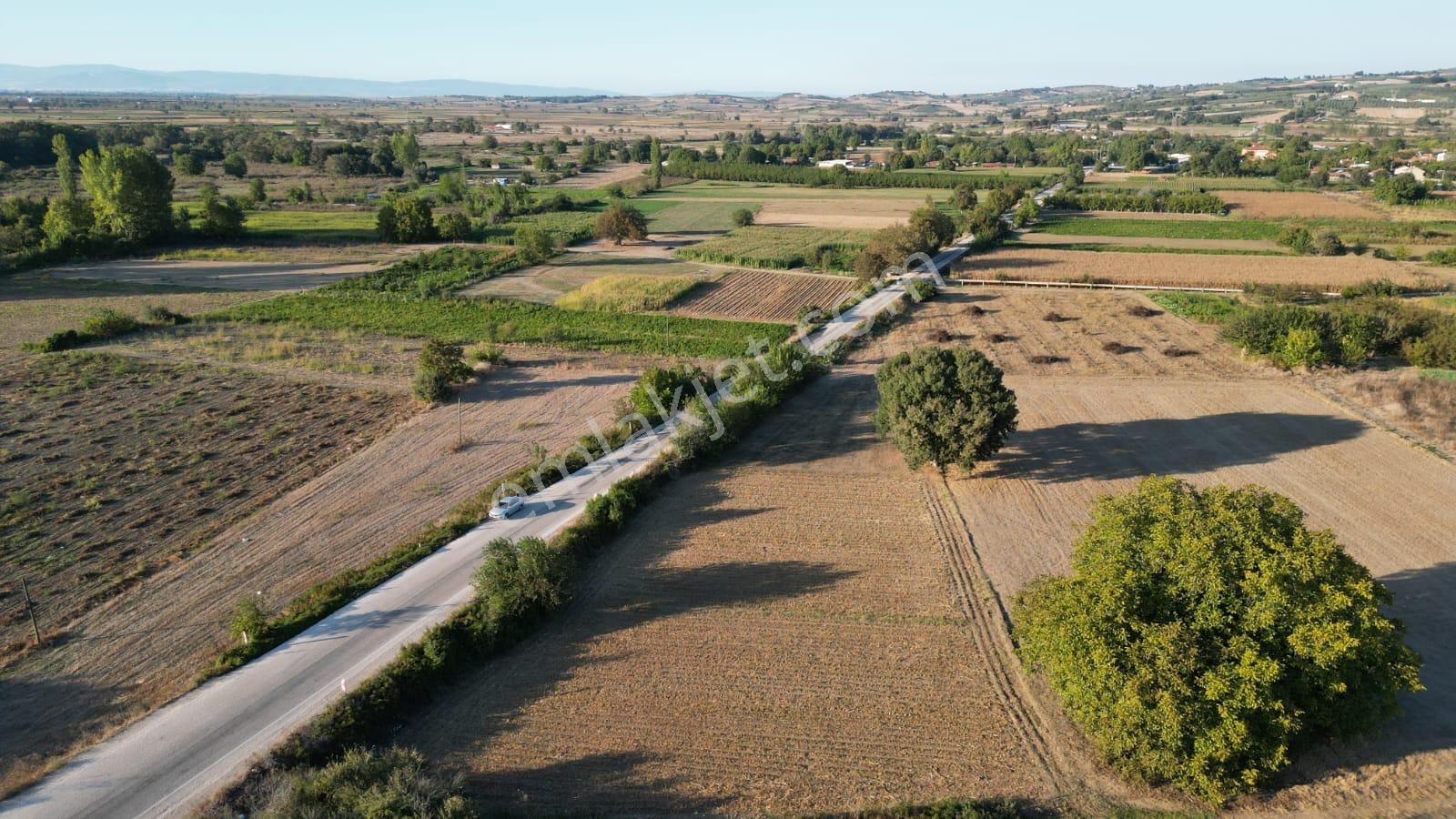 Mustafakemalpaşa Aralık Satılık Tarla Çelik' Ten Mustafa Kemal Paşa - Aralık Köyü'nde Satılık 675 M² Asfalt Cepheli Arsa