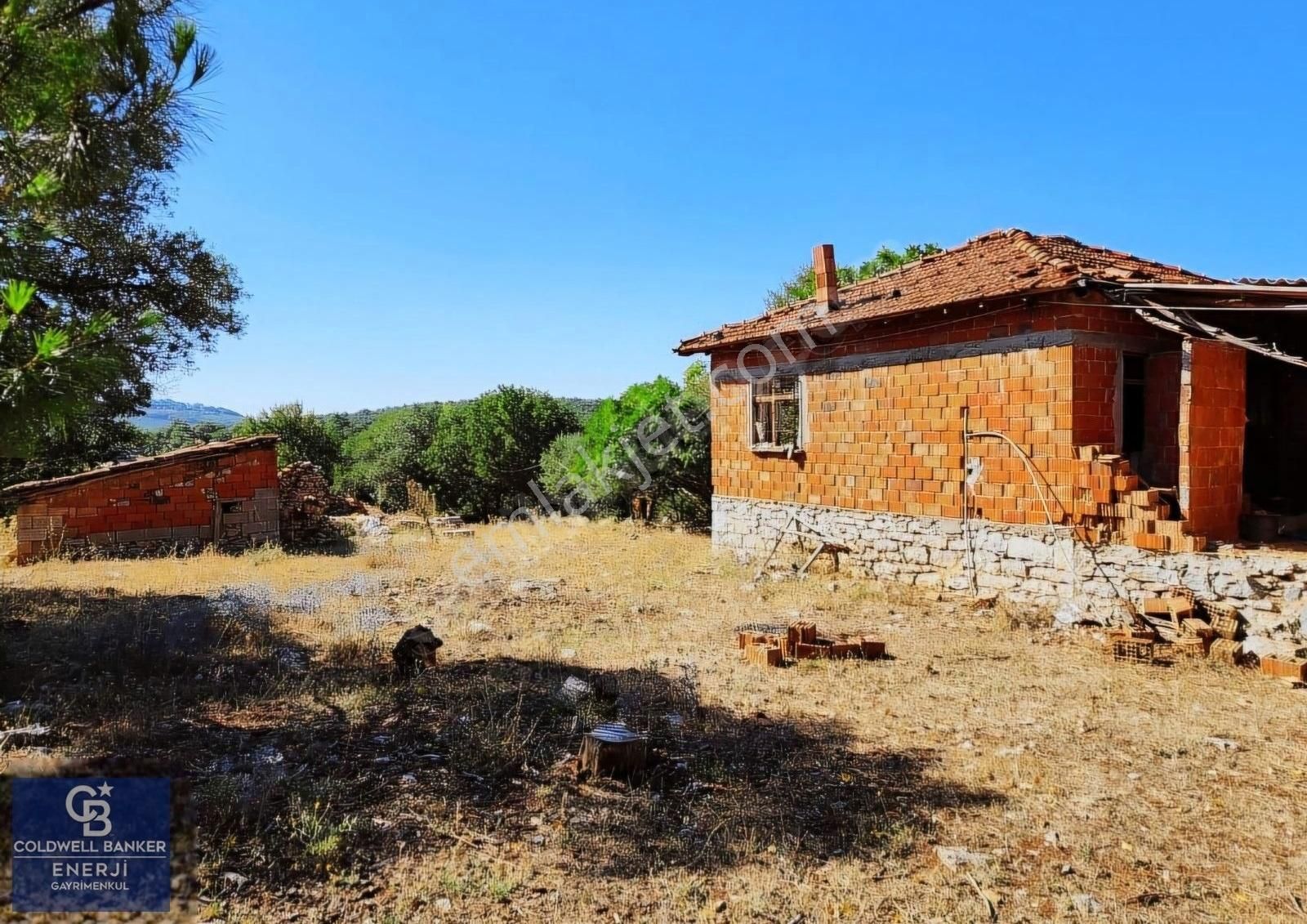 Yenice Alancık Köyü Satılık Müstakil Ev Çanakkale Yenice Alancık Satılık Müstakil Ev Ve Arsası