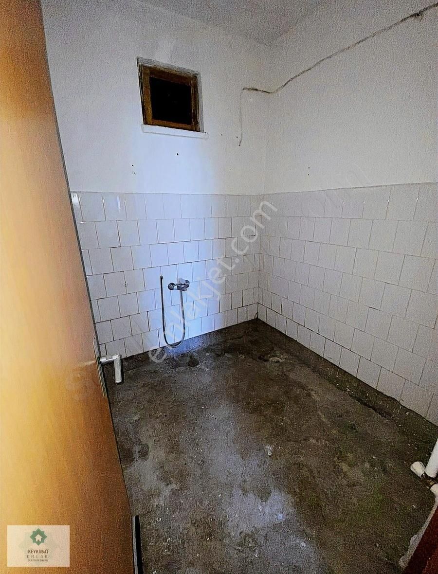 Selçuklu Bosna Hersek Kiralık Daire Keykubat'tan Cadde Üzeri Kiralık 3+1 Daire