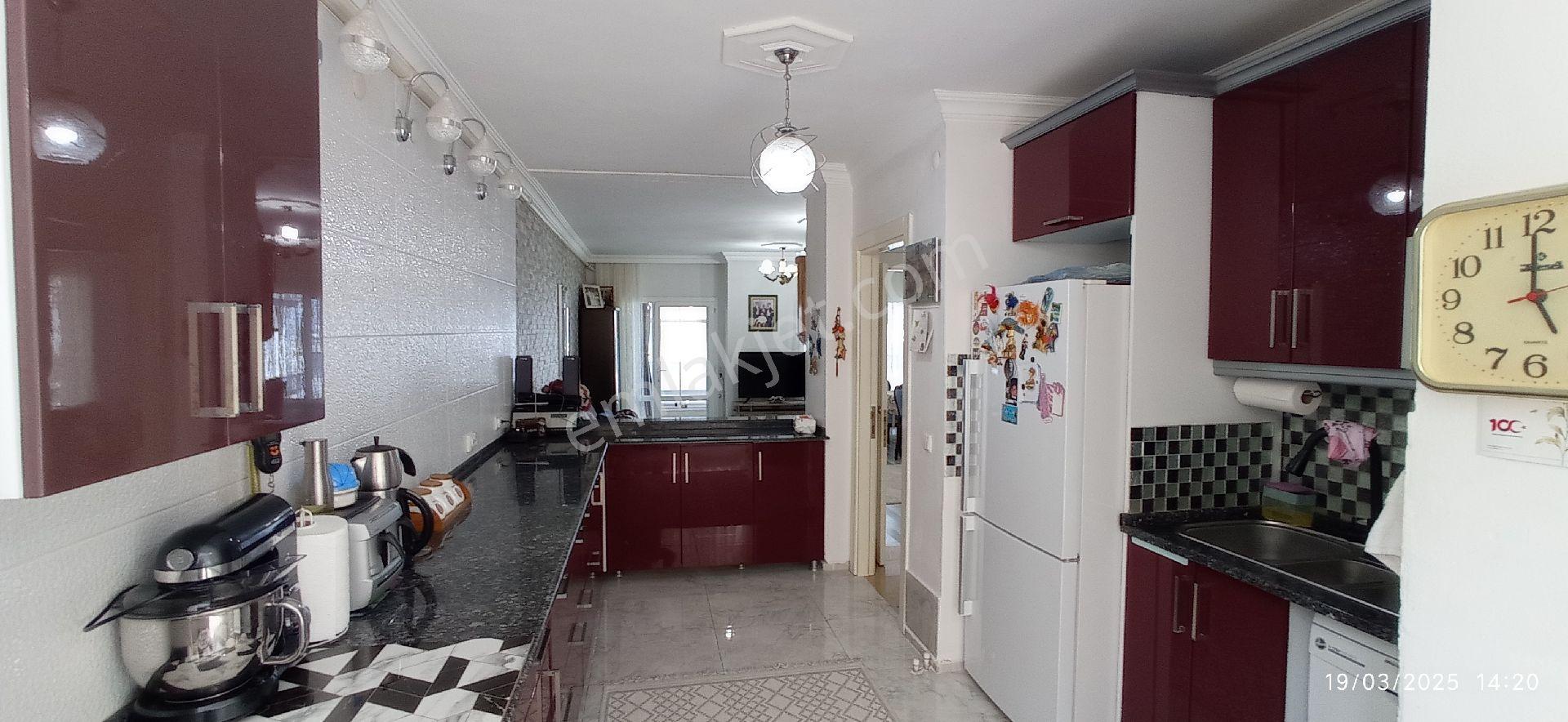 Güzelbahçe Sitelede Deniz Manzaralı 6+2 Masrafsız Villa - Görsel 19