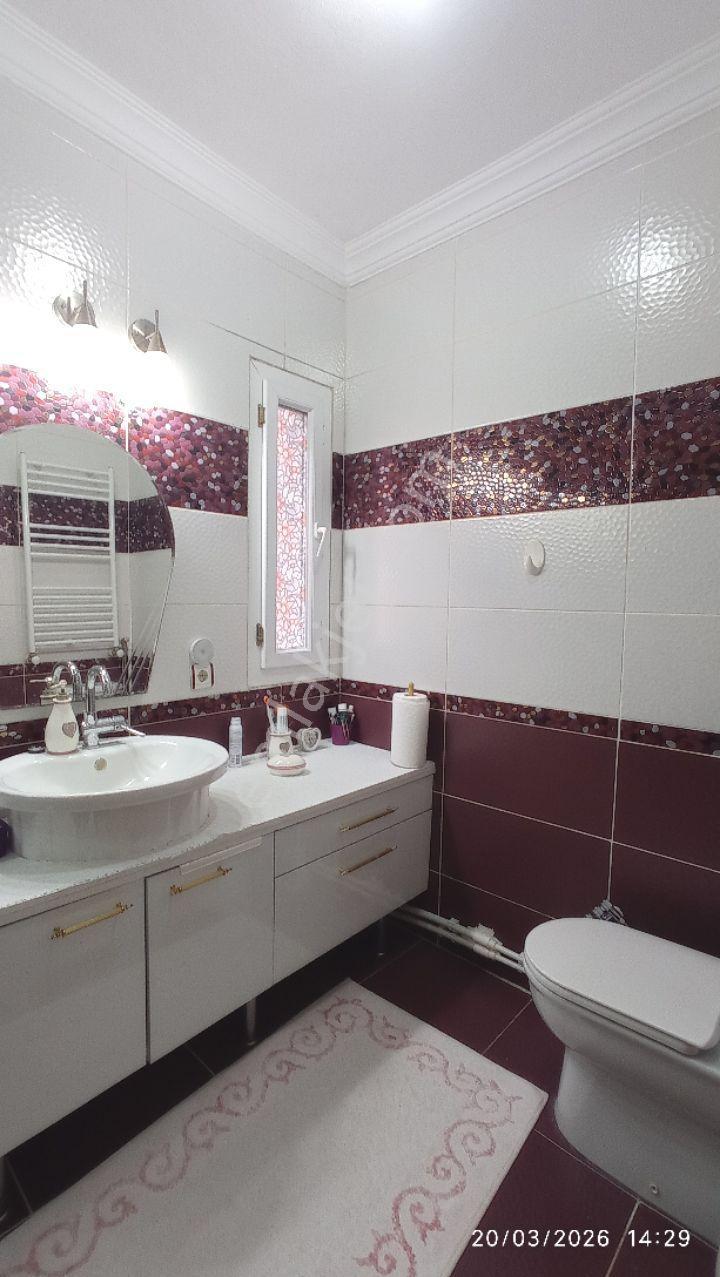 Güzelbahçe Sitelede Deniz Manzaralı 6+2 Masrafsız Villa - Görsel 35