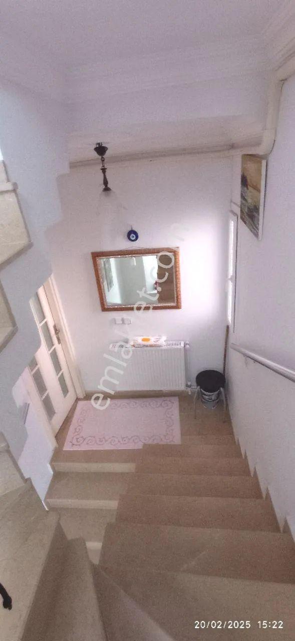 Güzelbahçe Sitelede Deniz Manzaralı 6+2 Masrafsız Villa - Görsel 16