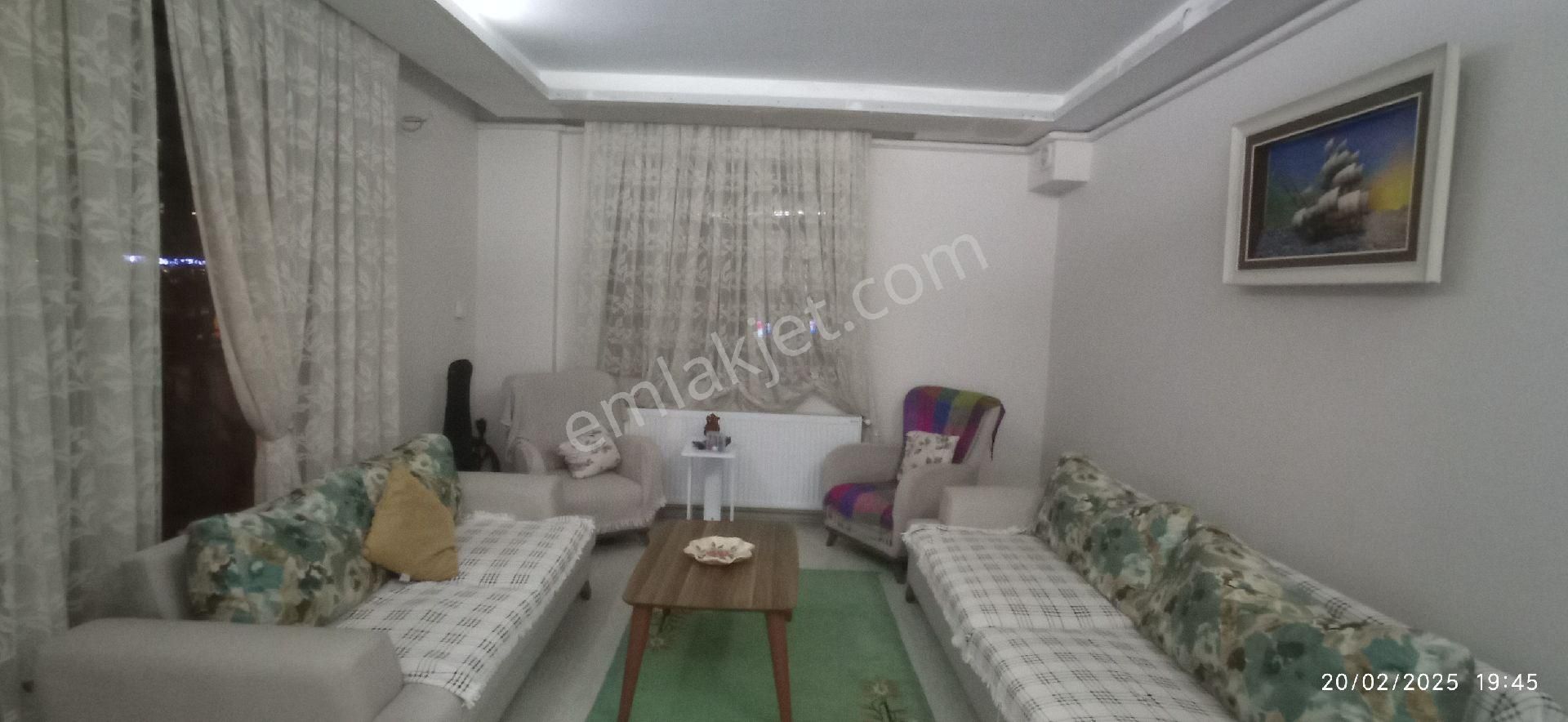 Güzelbahçe Yelki Kiralık Daire Güzelbahçe Yelki Merkezde Kapalı Mutfaklı, Ebebeyn Banyolu 3+1 Daire Satılık