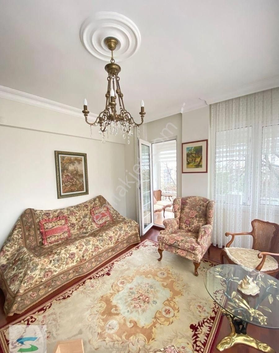 Yeşilköy Yeşilyurt Arası Tadilatlı Yatırımlık Üst Köşe Daire - Görsel 6