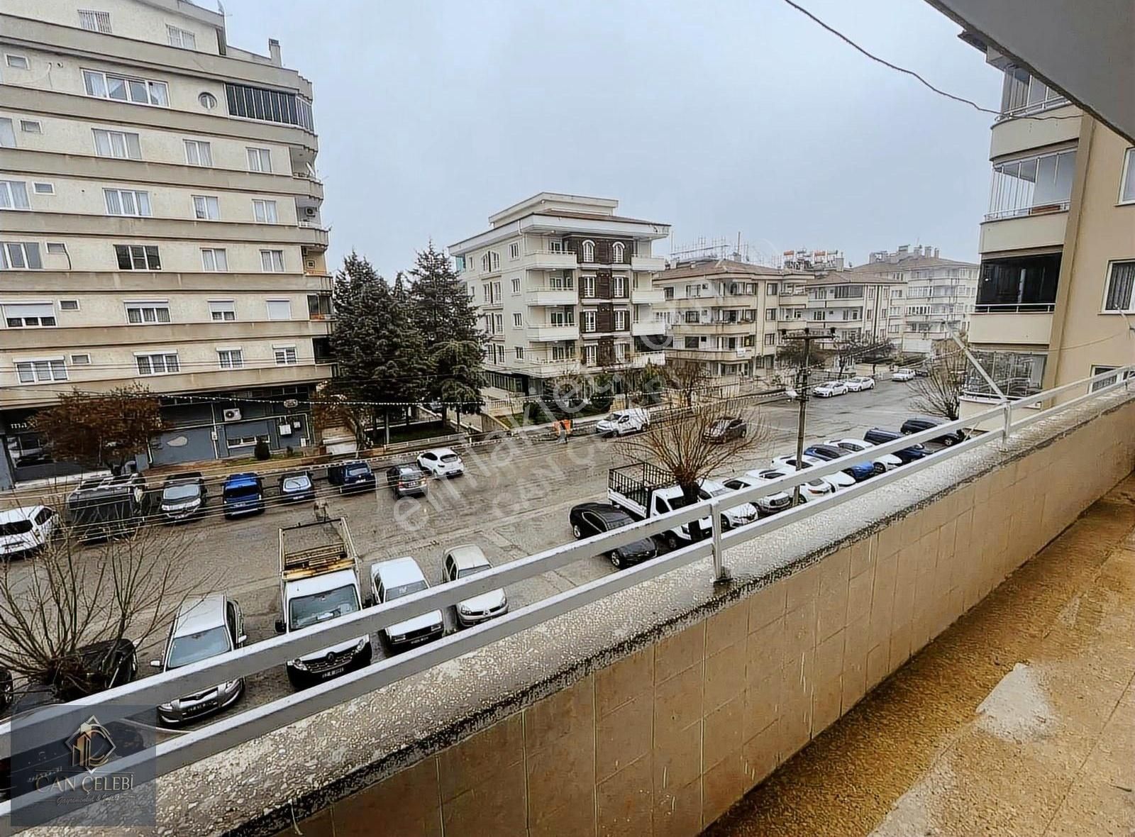 Şehitkamil Sarıgüllük Satılık Daire Sarıgüllük Milli Egemenlik Caddesi Satılık 2+1 Asansörlü Daire