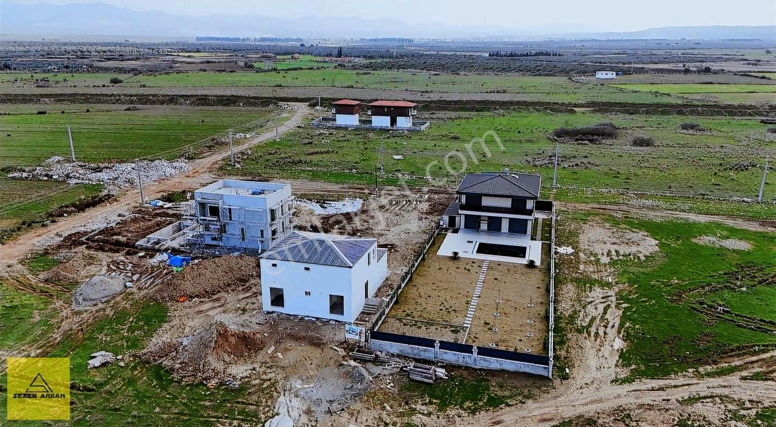 Gömeç Karaağaç Satılık Konut İmarlı Artur Sahilde 680m2 2 Villalık Köşe Parsel