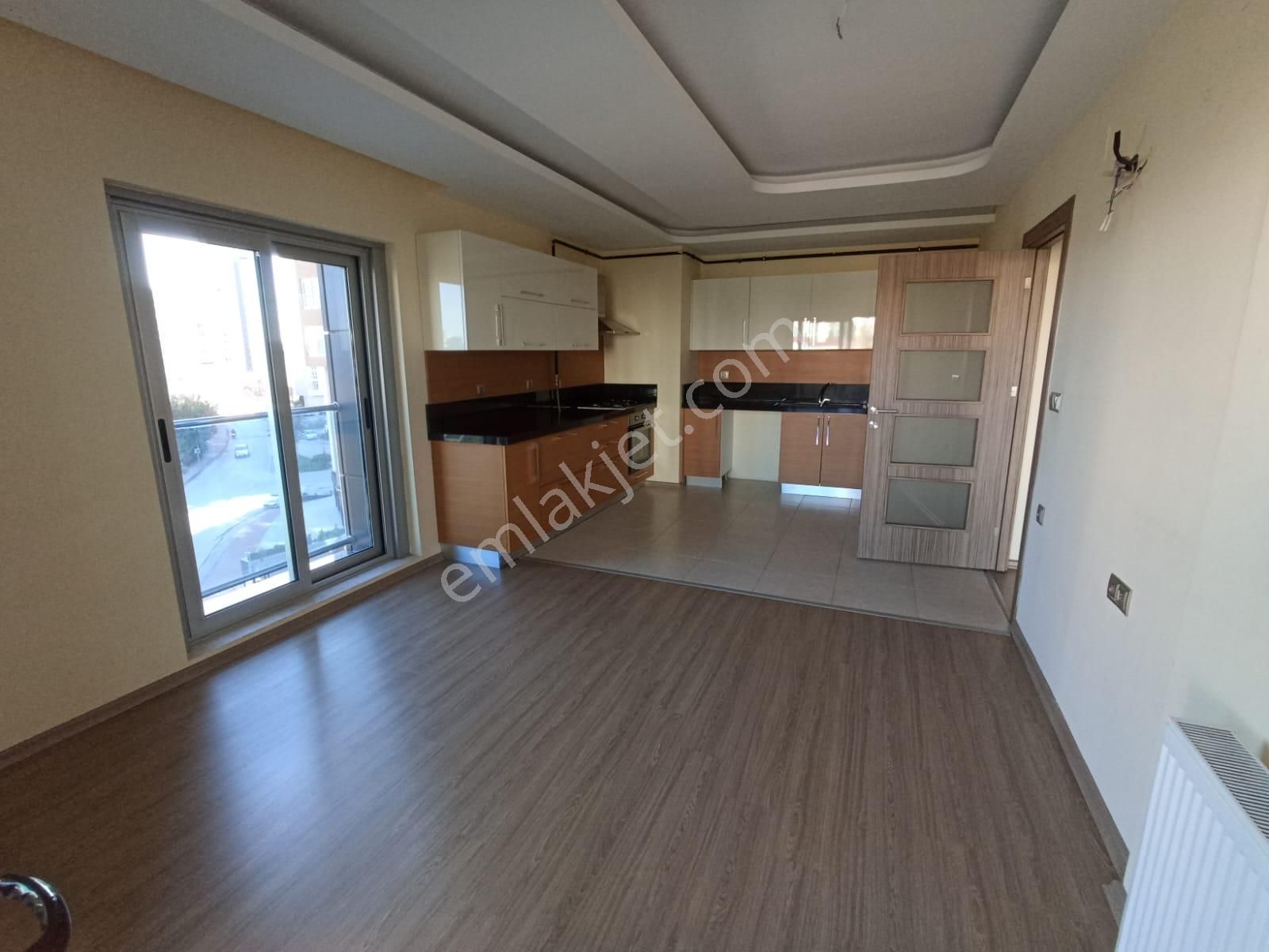 Seyhan Yenibaraj Kiralık Daire Barajyolunda Nehir Manzaralı Kapalı Otoparklı 3+1+kilerli 2 Banyolu Doğalgazlı Lüks Daire