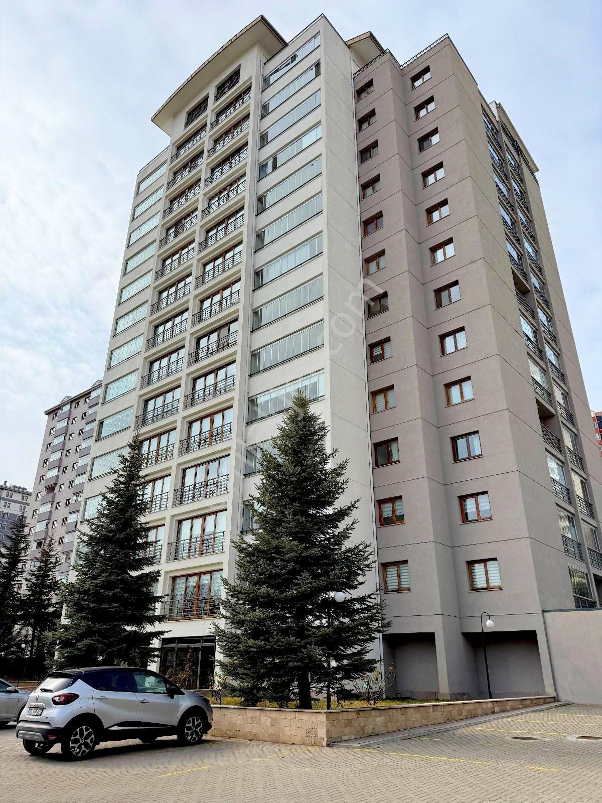 Çankaya Yaşamkent Satılık Daire Yaşamkent Hill Park Residance'da Satılık 5+1 Dubleks Daire