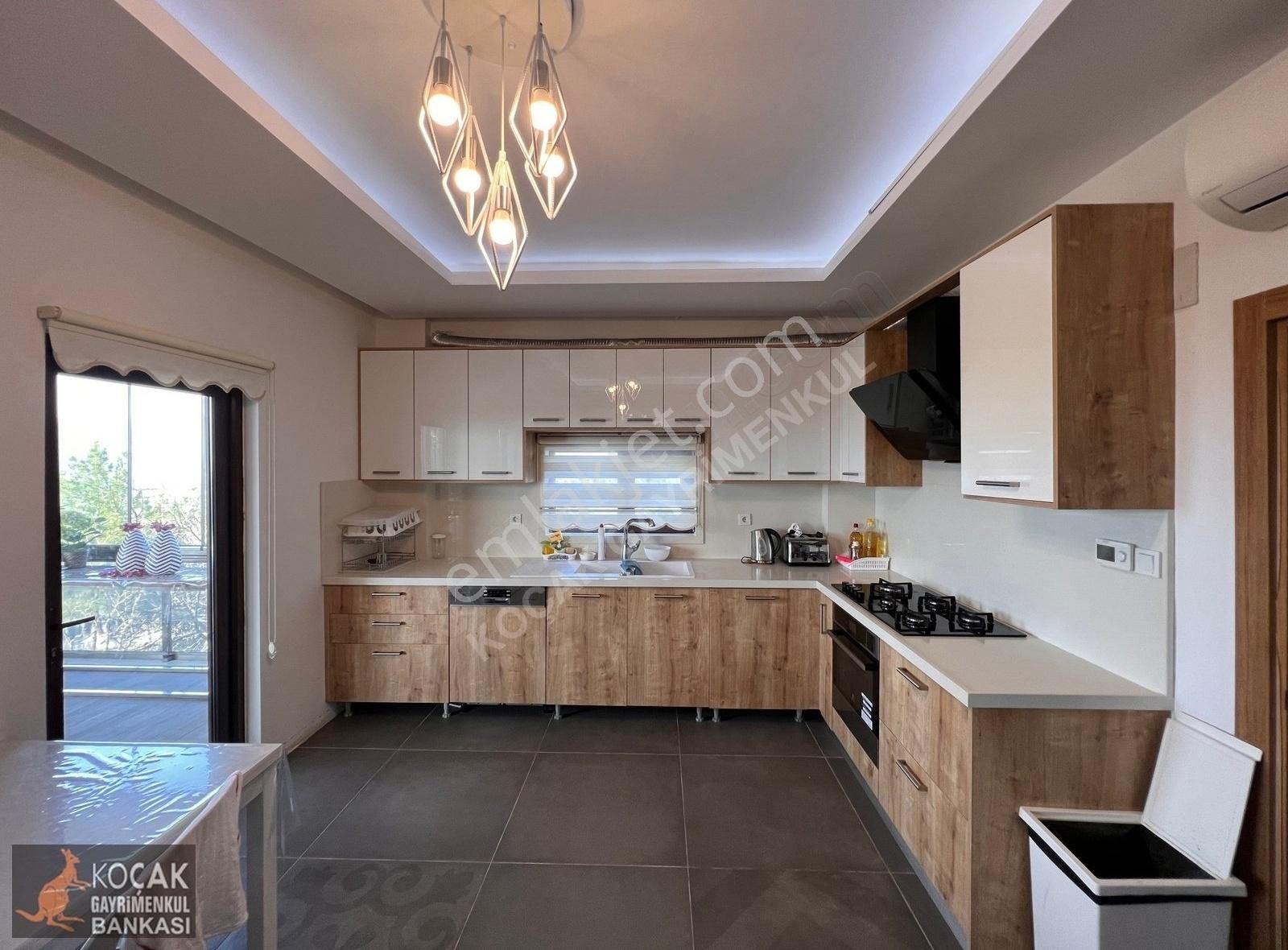 Çamdibi Mah. Göl Manzaralı Havuzlu 750 M2 Lüks Malikane Villa - Görsel 7