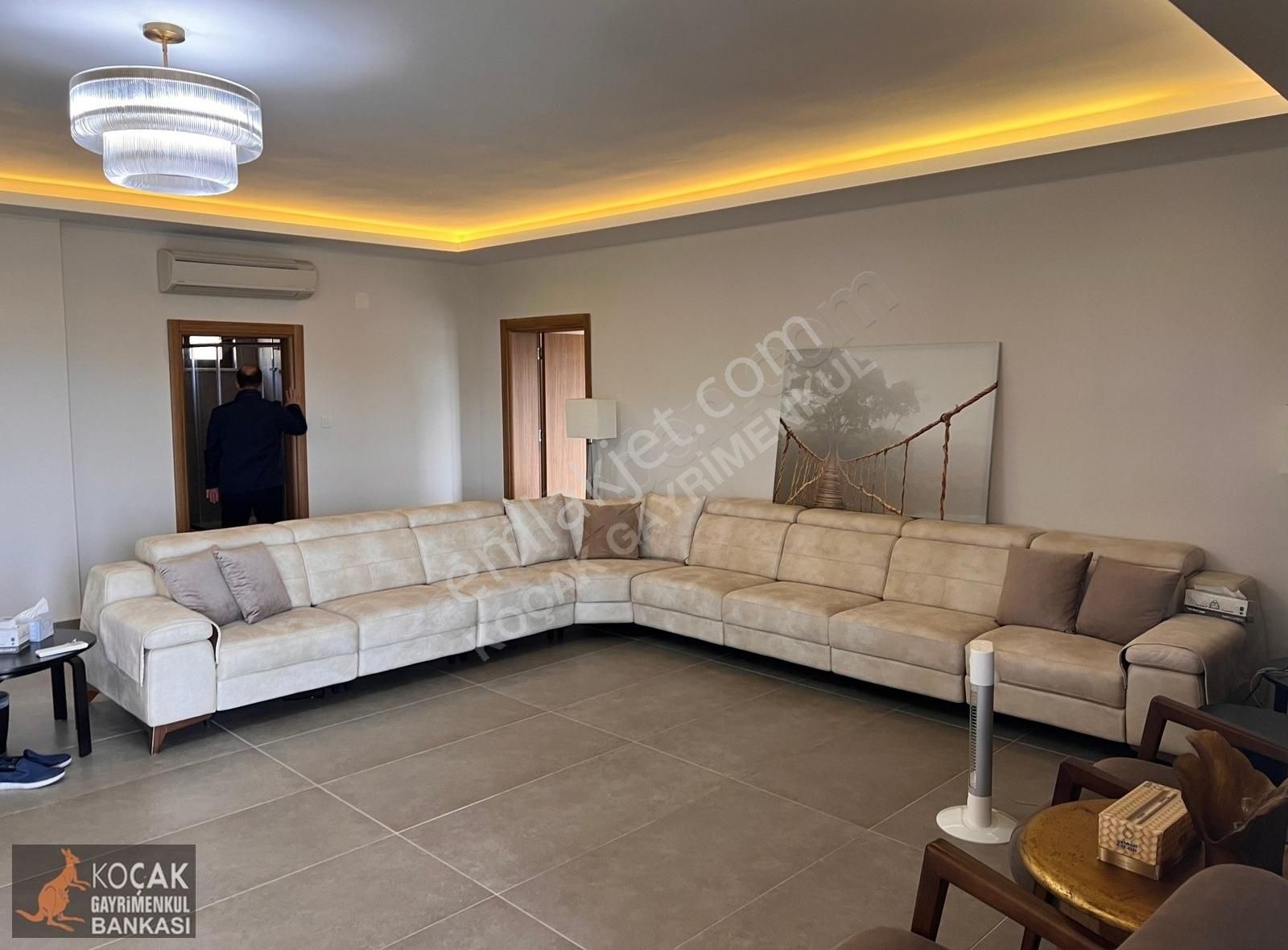 Çamdibi Mah. Göl Manzaralı Havuzlu 750 M2 Lüks Malikane Villa - Görsel 3