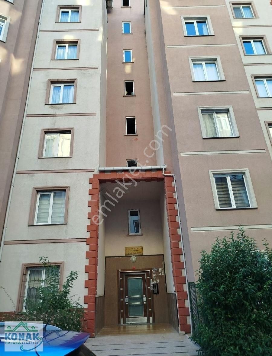 İstanbul Başakşehir Site İçerisinde Satılık Daire Bahçeşehir Boğazköy Yürüyüş Yolun Da Satılık 3+1 Daire