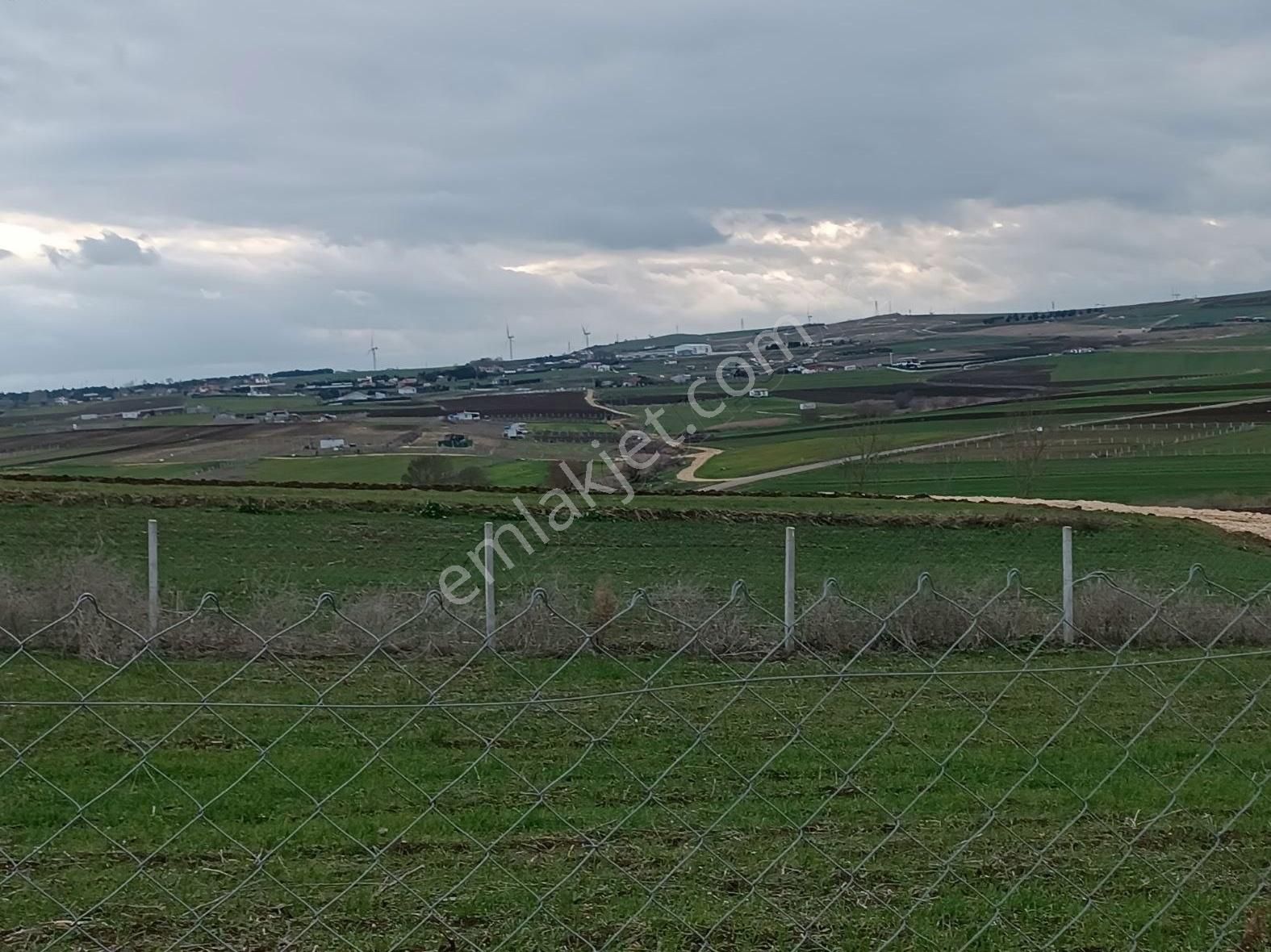 Silivri Kadıköy Satılık Tarla Silivri Kadıköyde Fırsat Çaplı Yerlerimiz Satılıktır.