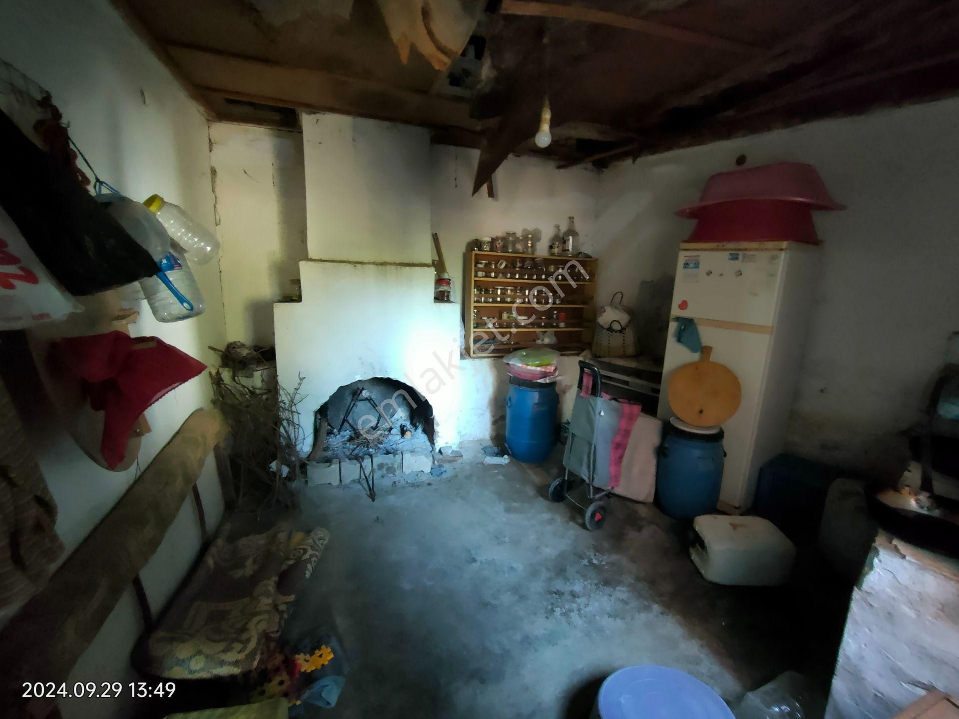 Pirlibey Mahallesinde Satılık Müstakil Ev - Görsel 13