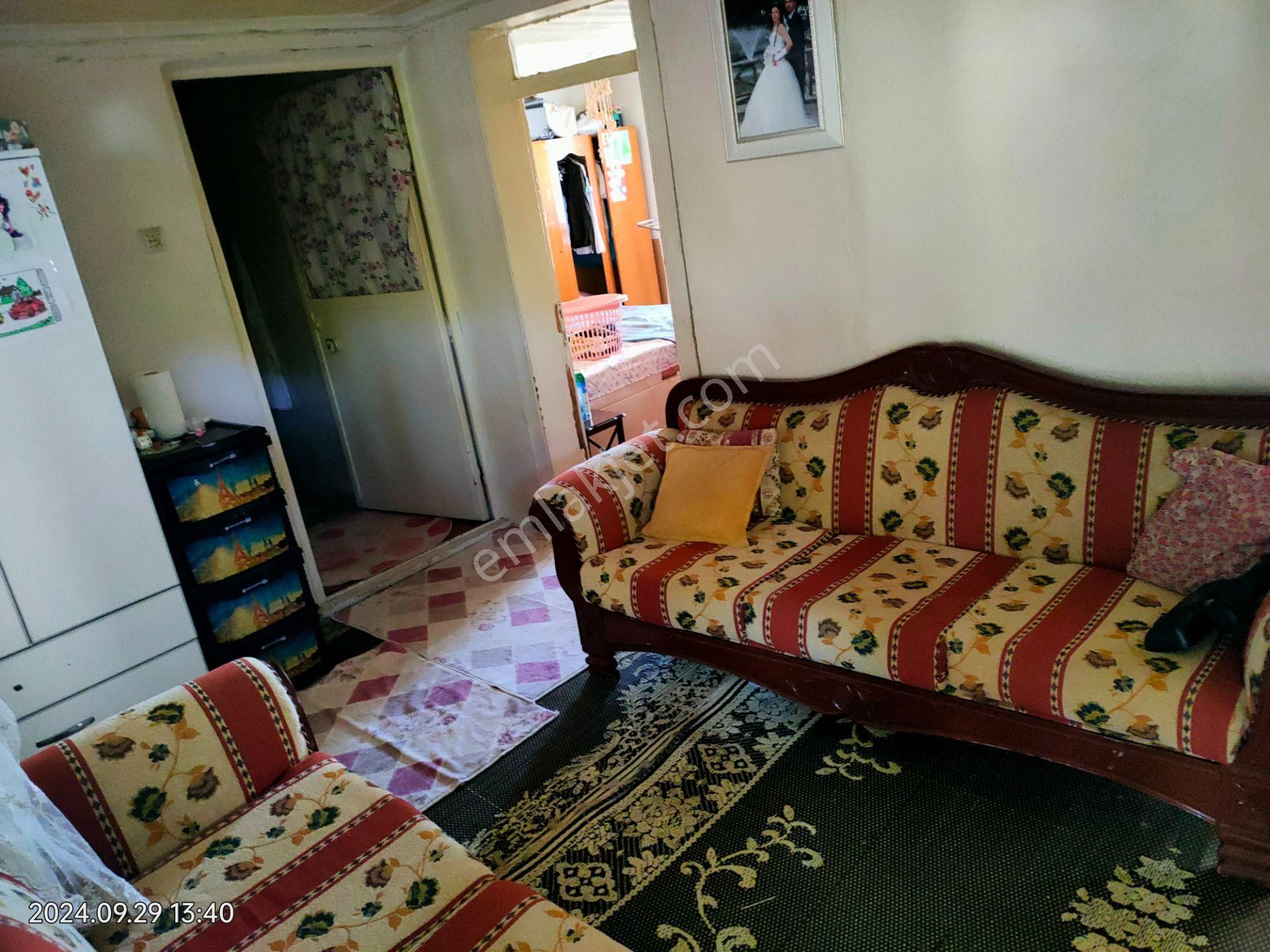 Pirlibey Mahallesinde Satılık Müstakil Ev - Görsel 2