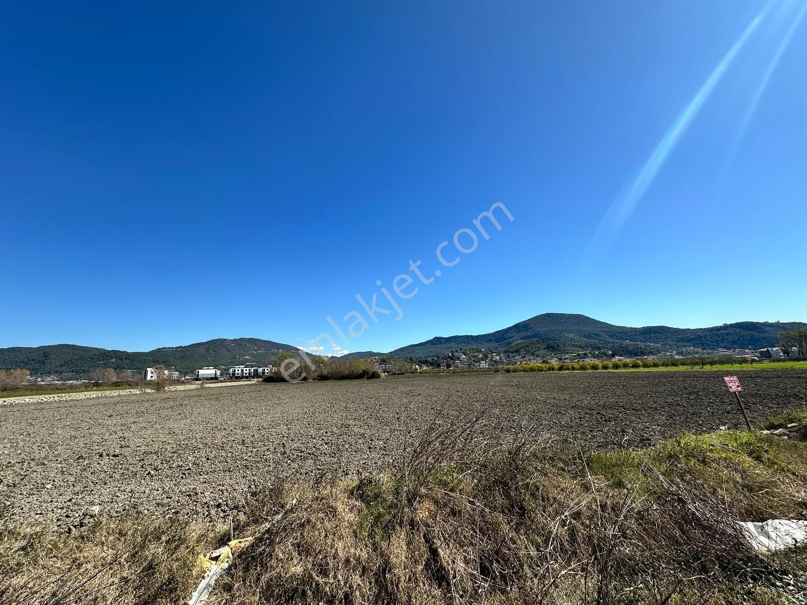 Dalaman Merkezde 505 M2 Satılık İmarlı Köşe Parsel - Görsel 2