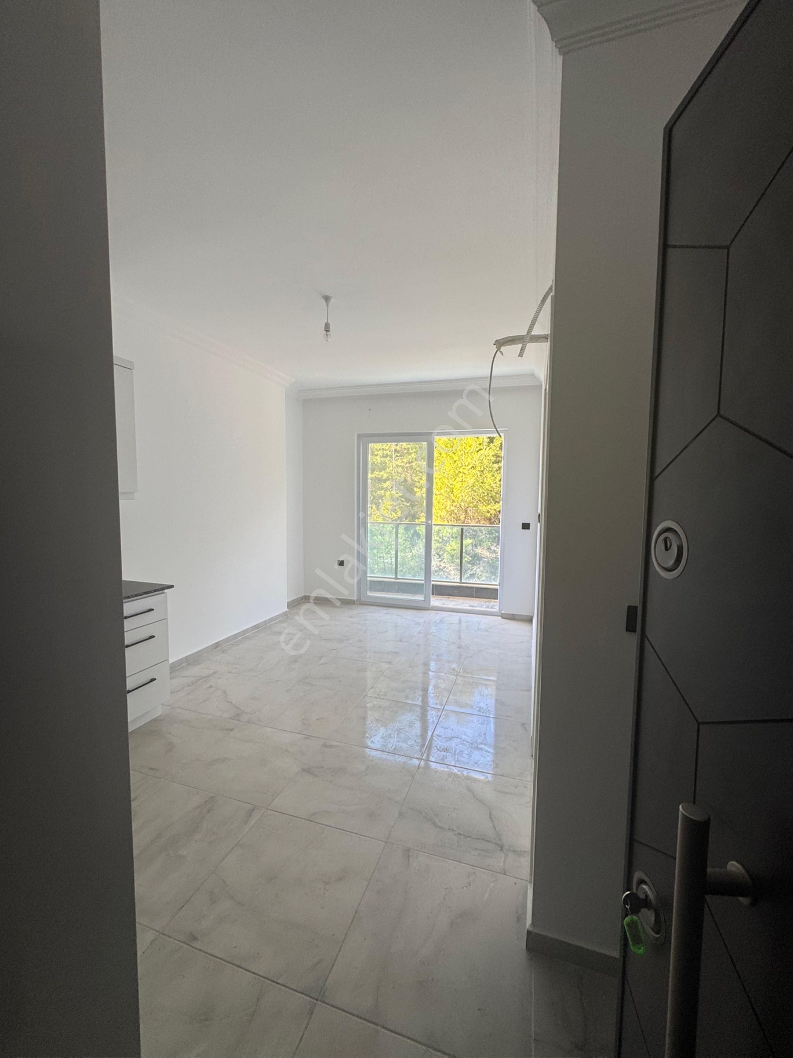 Antalya Alanya Site İçerisinde Satılık Daire Avsallar Aqua Residance Da 1+1 Daire