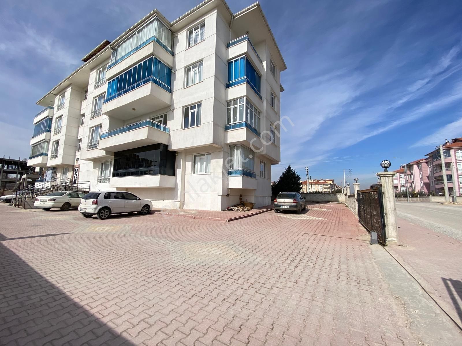 Karatay Kumköprü Satılık Daire Model Okulu Arkası Site İçi Kapalı Otoparklı 3+1 Satılık Daire