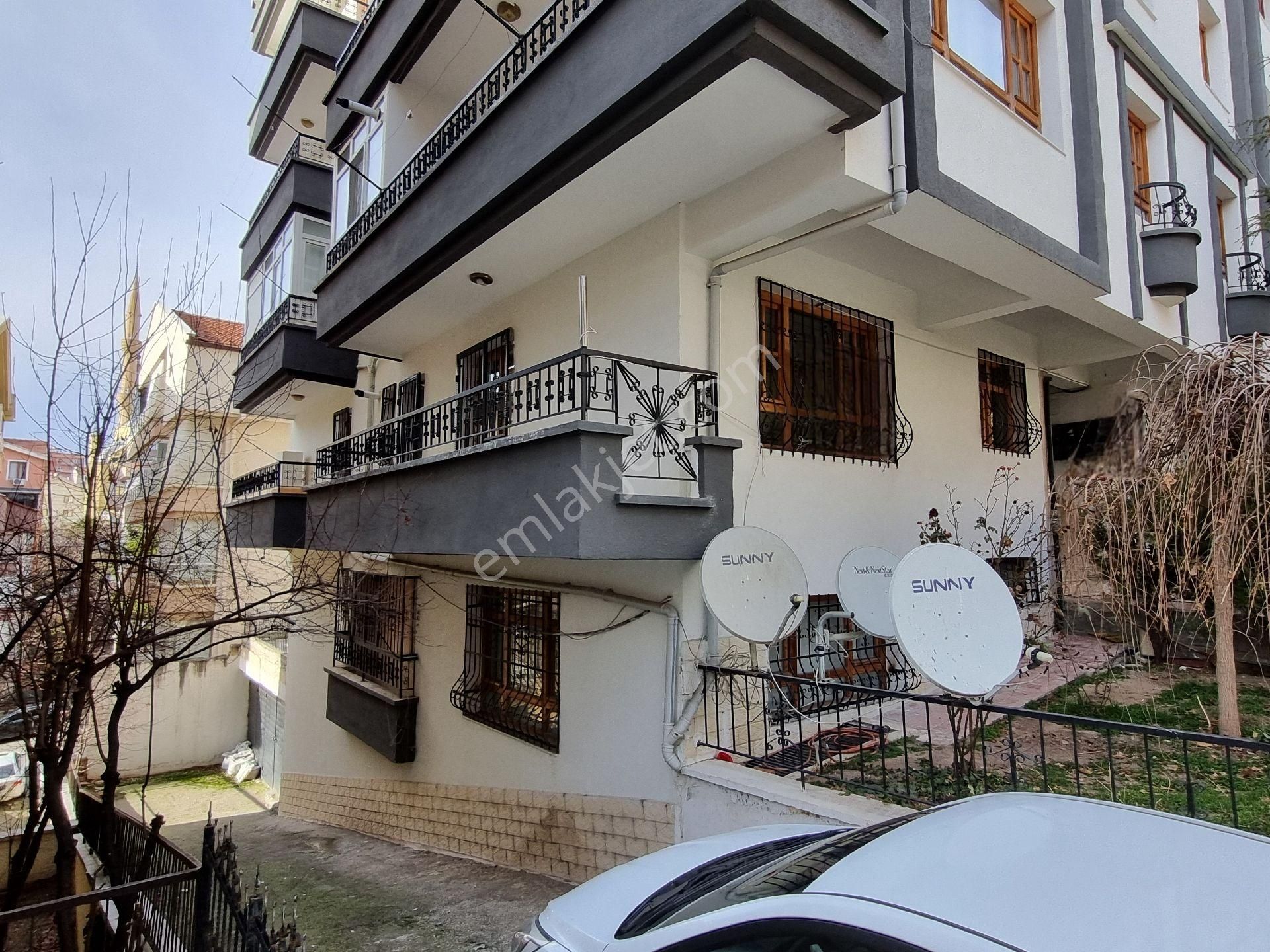 Keçiören Ayvalı Satılık Daire Kardeşler'de 3+1 Yüksek Giriş Altında Daire Var 2balkonlu Mantolamalı Güney Doğu Batı Cepheli Yapılı