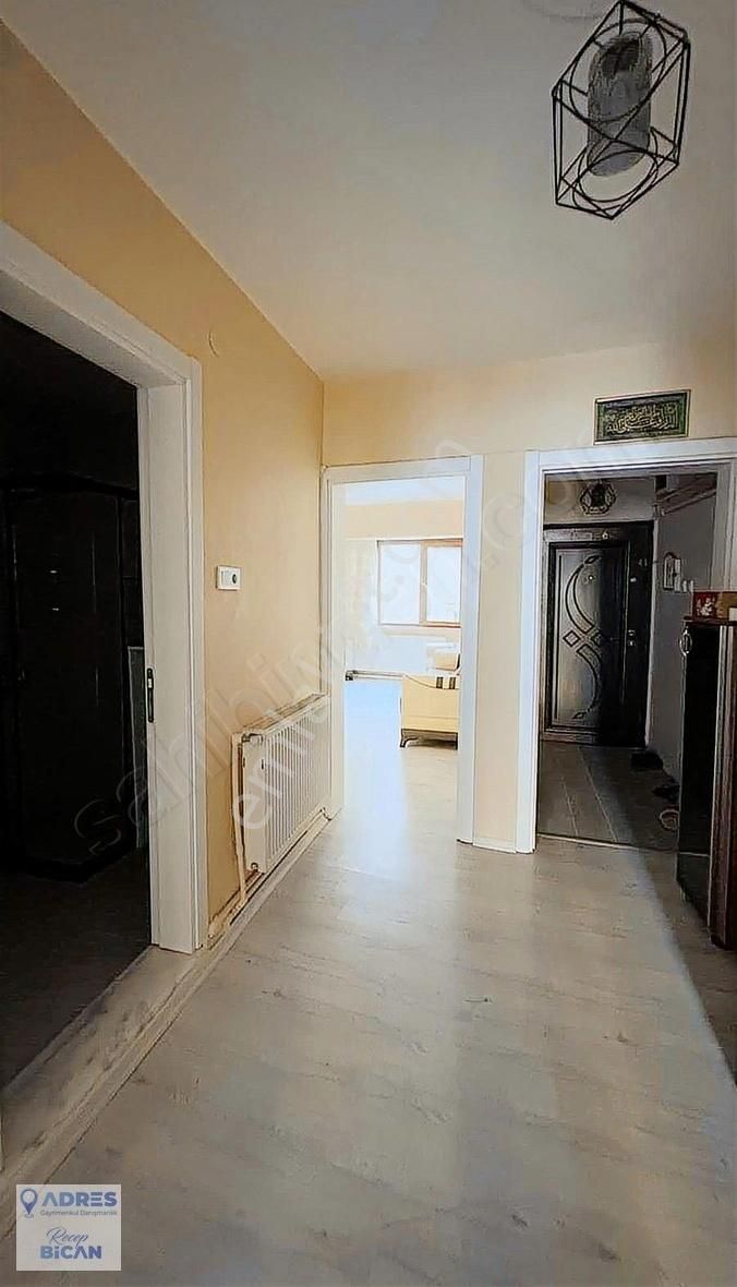 Kağıthane Çeliktepe Kiralık Daire Çeliktepe De Metroya Yakın 1+1 Geniş Daire