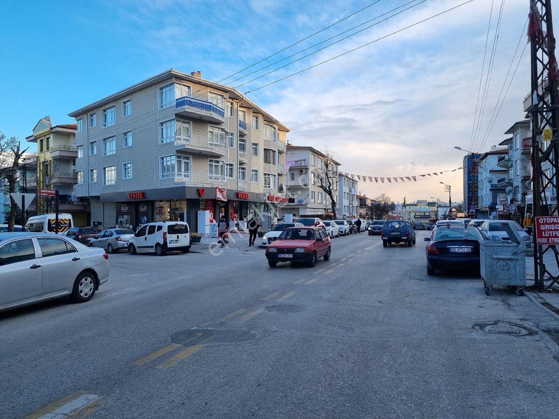 Sanatoryum Caddesi'nin En İşlek Yeri Kaçmaz 120m2 Satılık Dükkan - Görsel 27