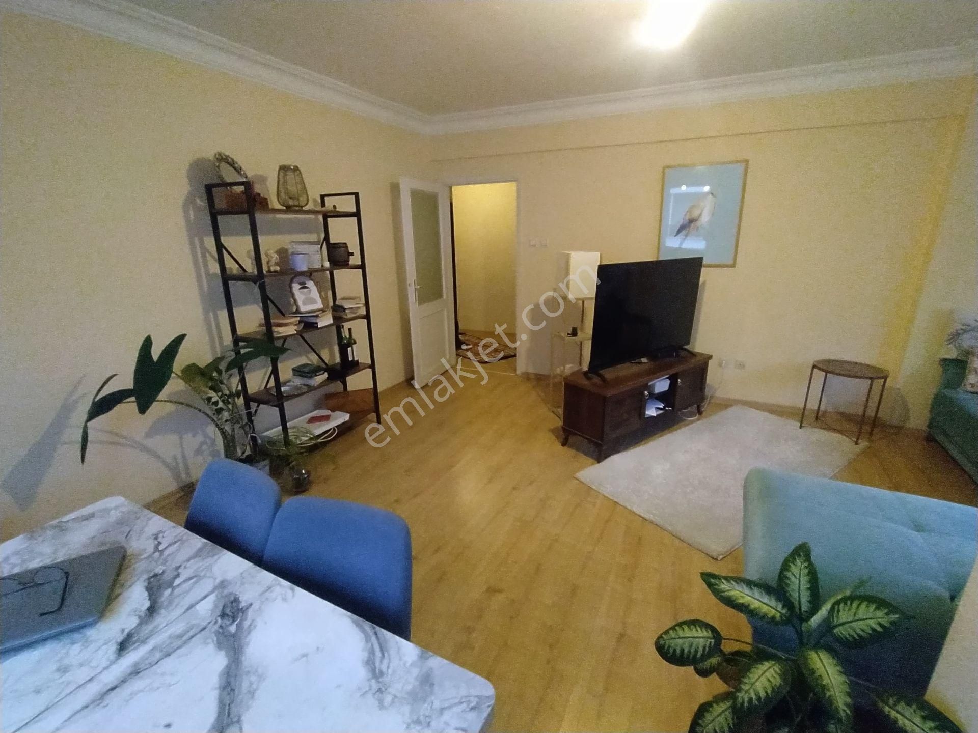 Maltepe Altıntepe Kiralık Daire Bostancı Işıklara Yakın Full Eşyalı Kombili Balkonlu 2+1