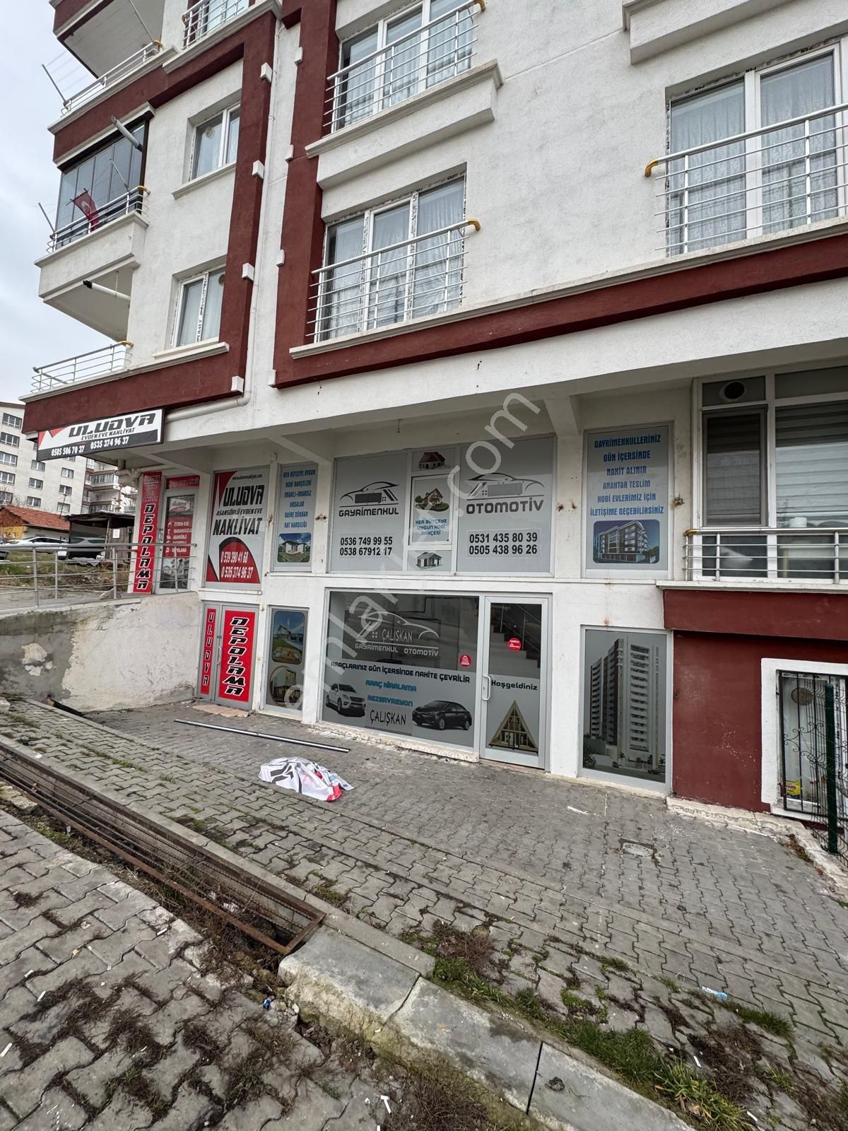 Mamak Ekin Satılık Ofis Mamak Ekin Çatak Caddesi'nde Otobüs Güzergahında Satılık Dükkan