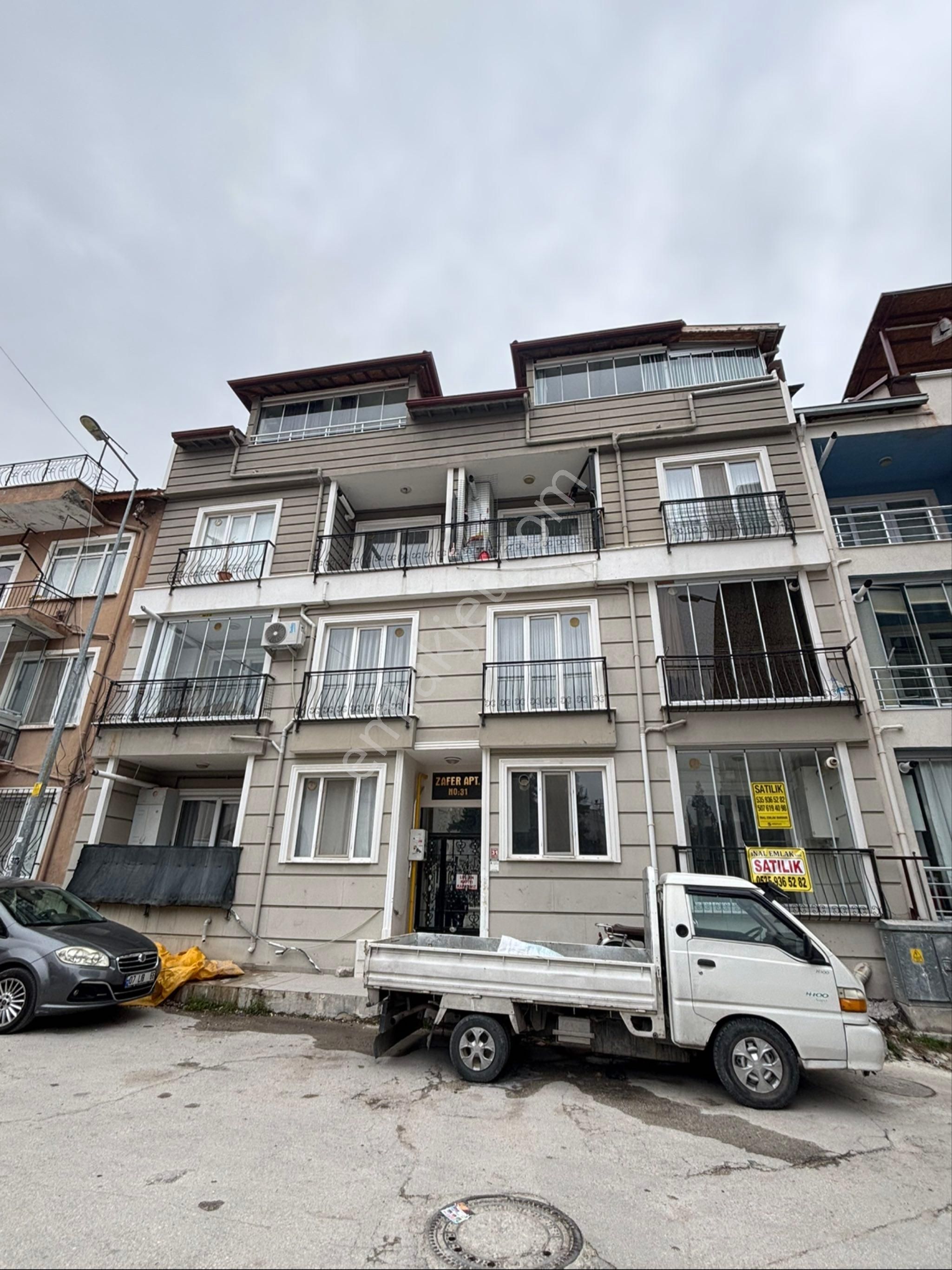 Burdur Merkez Emek Satılık Daire İnal Emlaktan Merkezde Satılık 2+1 150 M2 Daire