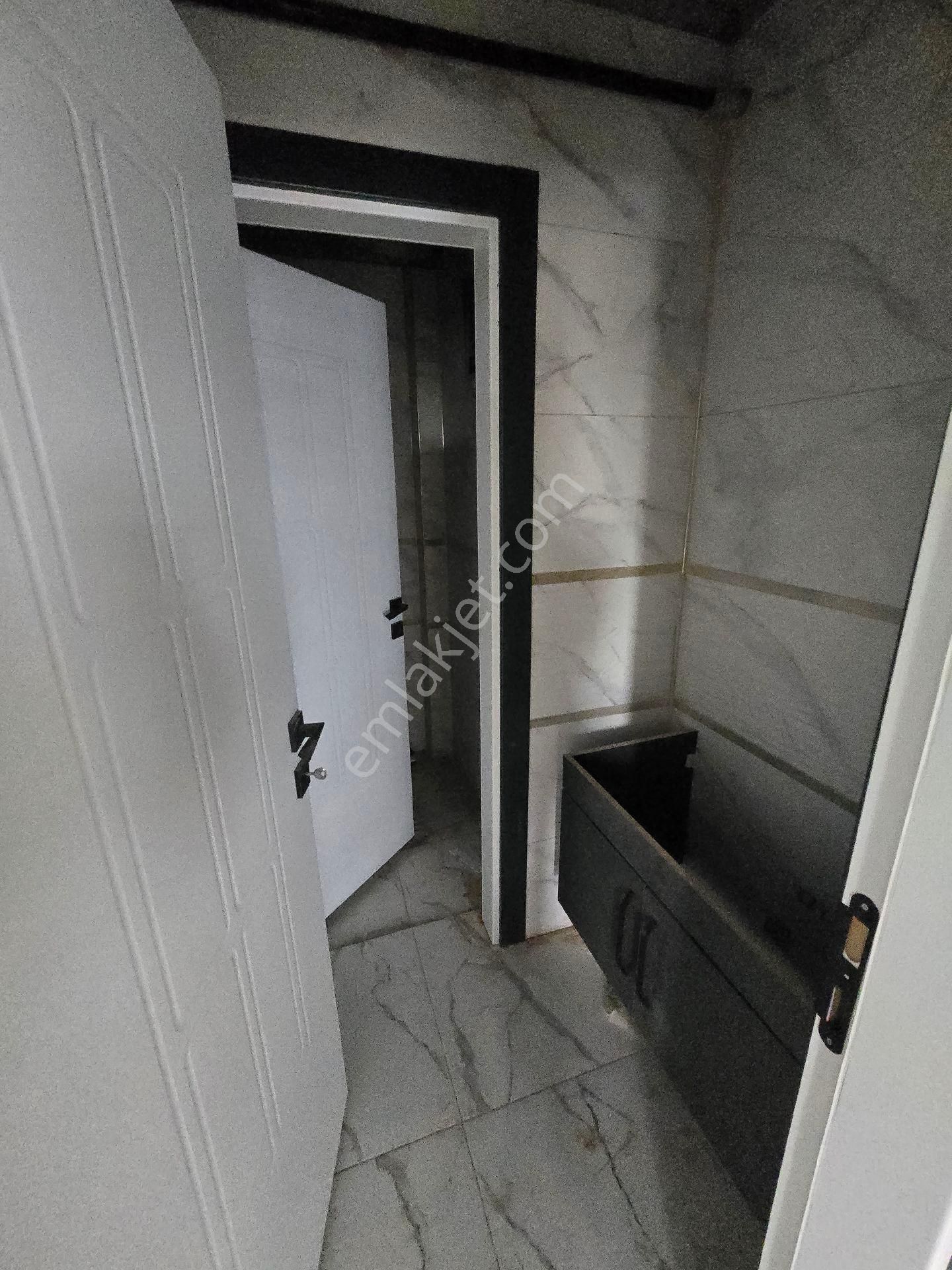 Selim Sultan Mh Go Petrol Arkası Site İçi Arakat Lüx 3+1 Dairemiz Satılık - Görsel 24