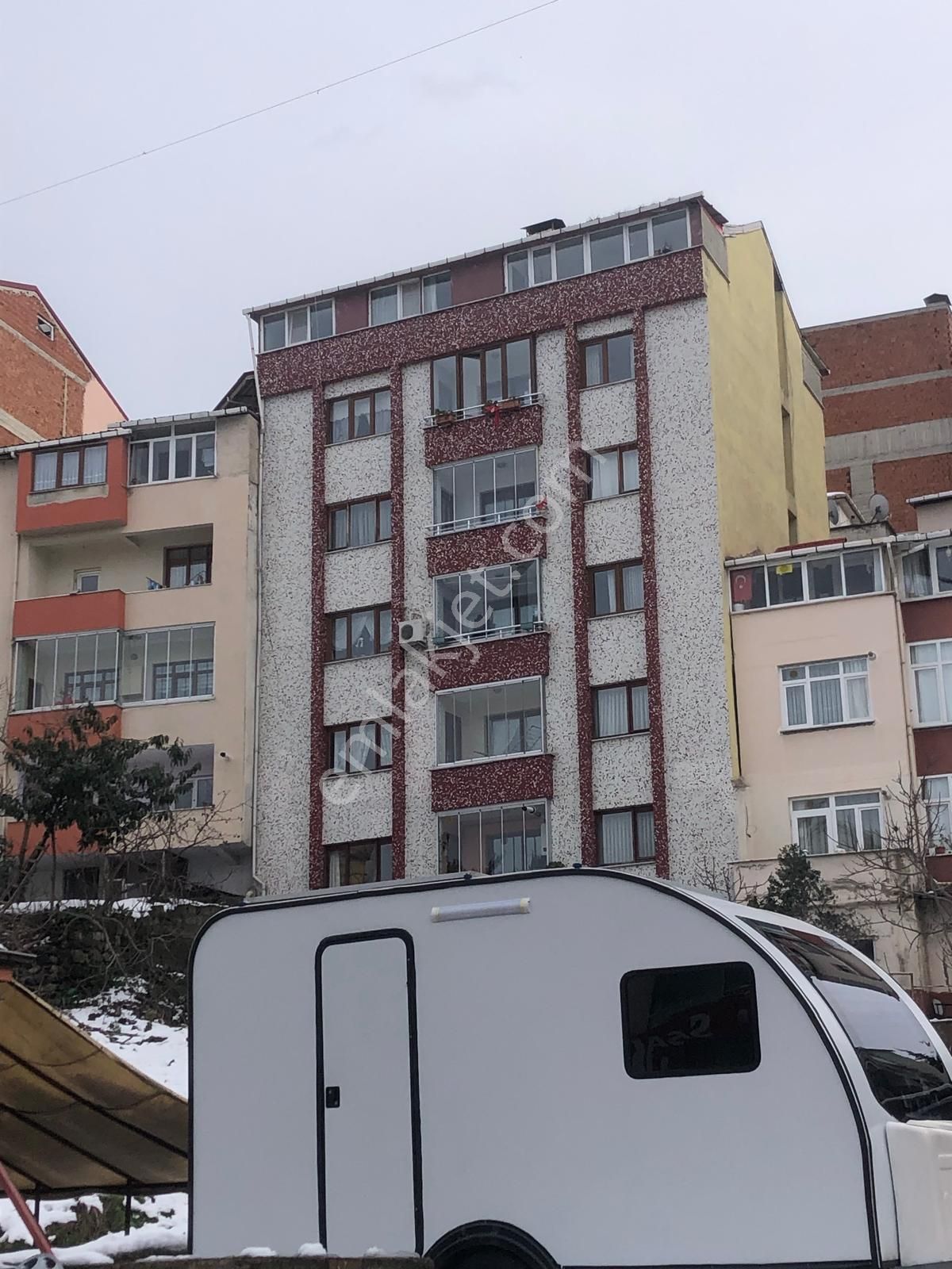 Ortahisar Aydınlıkevler Satılık Daire Trabzon Tanjant Cadde Üstü Satılık Çatı Katı Daire