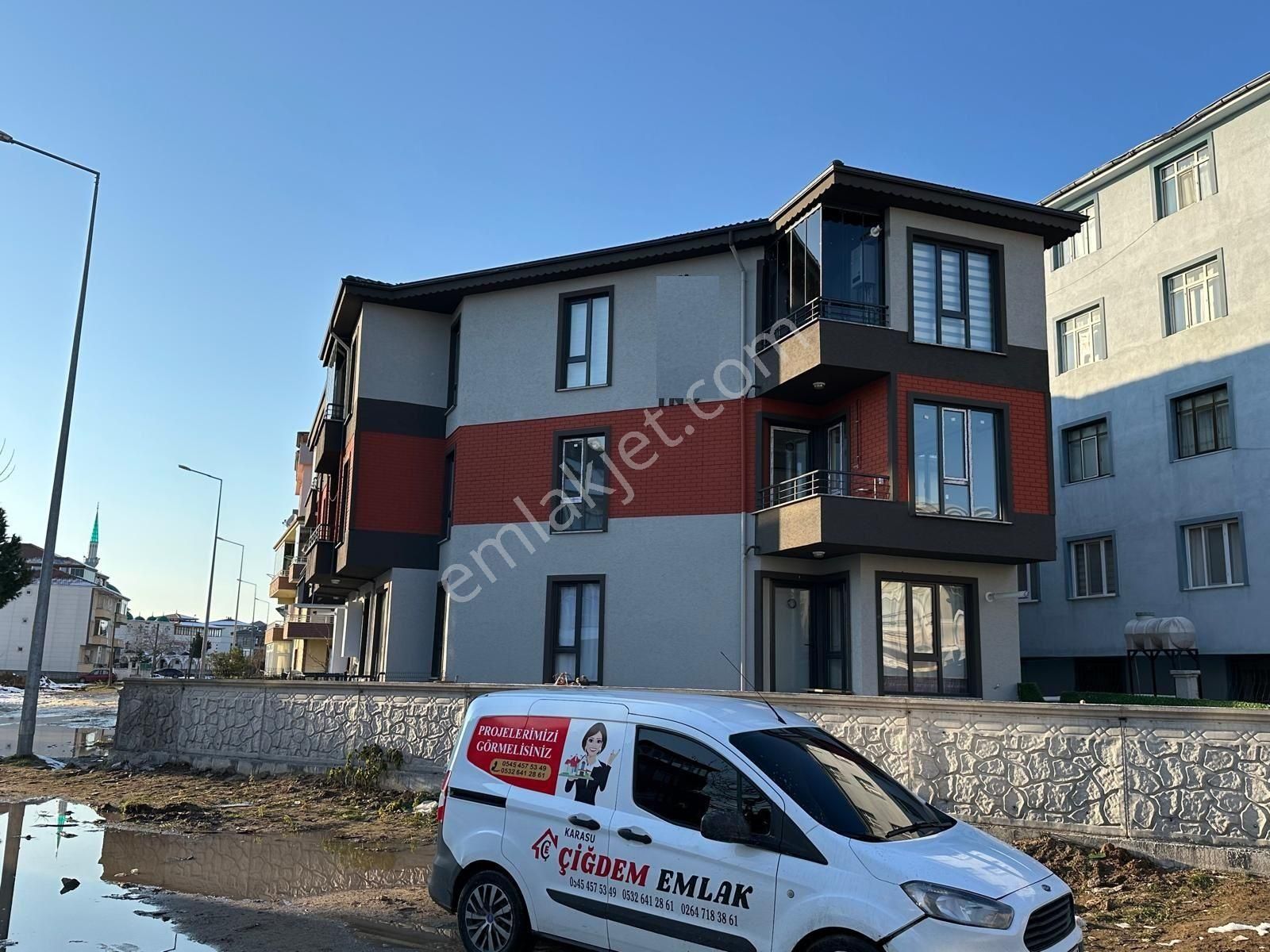 Karasu Çiğdem Emlak...sıfır 2+1 & Yerden Isıtma...fırsat Daire