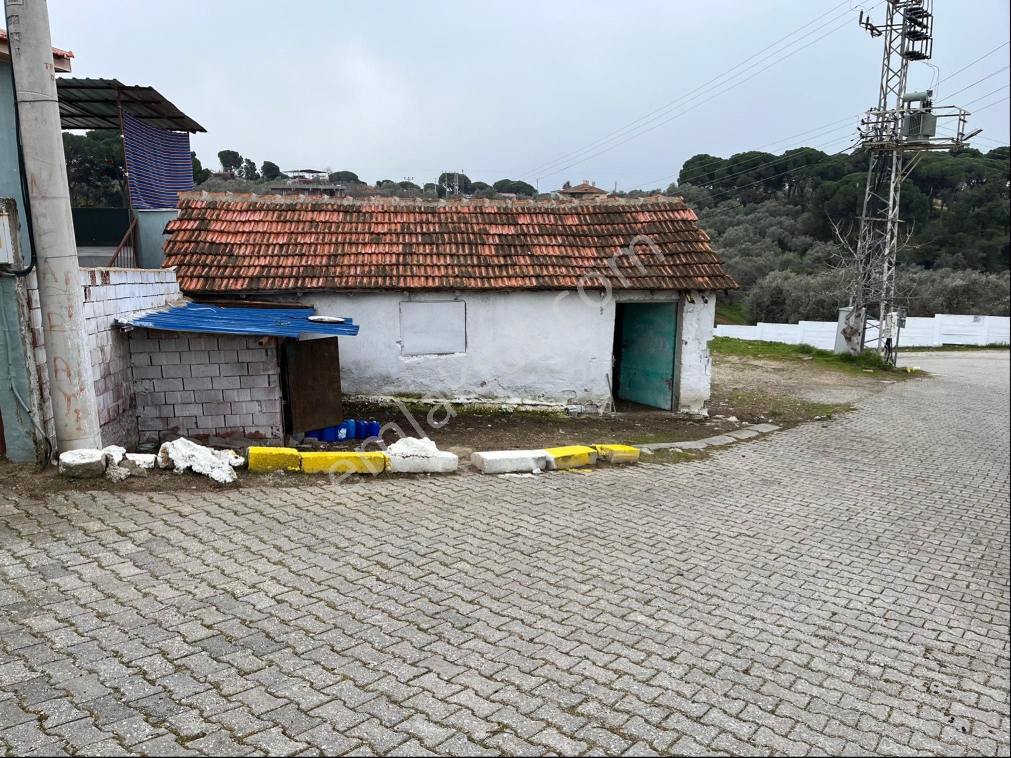 Torbalı Helvacı Satılık Köy Evi İzmir Torbalı Helvacı Mah, 52m2 Köy İçi Satılık Dam