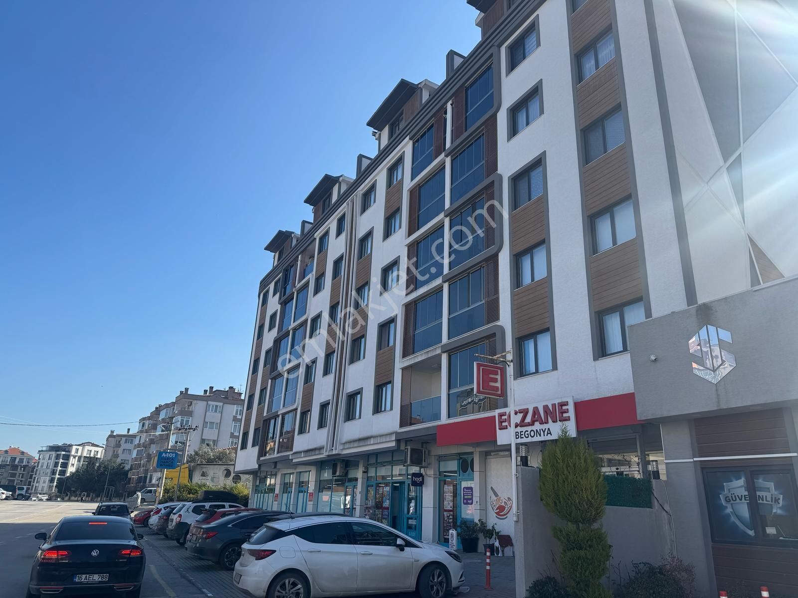 Mudanya Güzelyalı Siteler Satılık Daire Mudanya Güzelyalı Siteler Mah 3+1. 160 M2 Satılık Rezidans