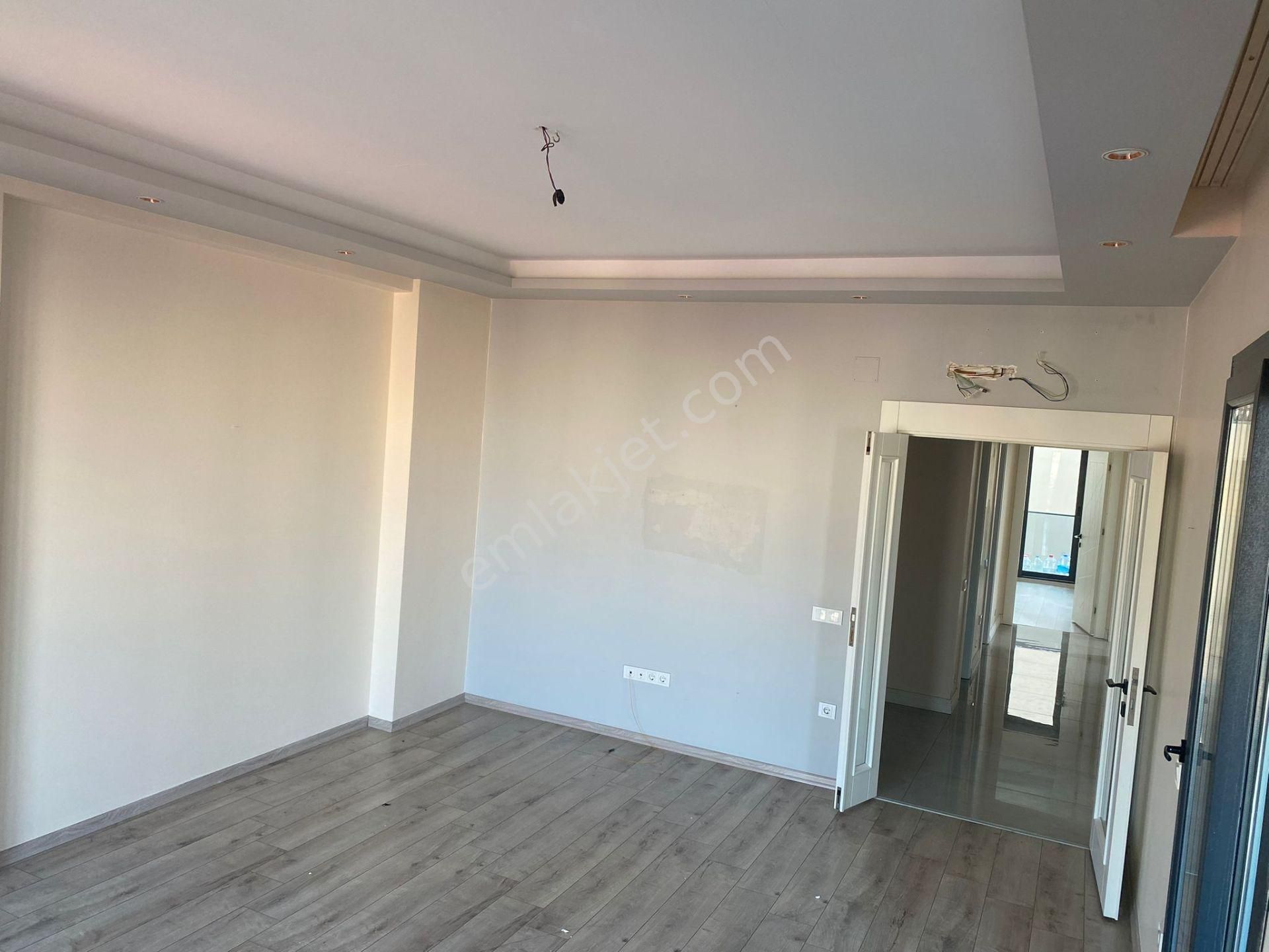 Yenişehir Menteş Kiralık Daire Marinaya Yakın 3+1 Ferah Daire