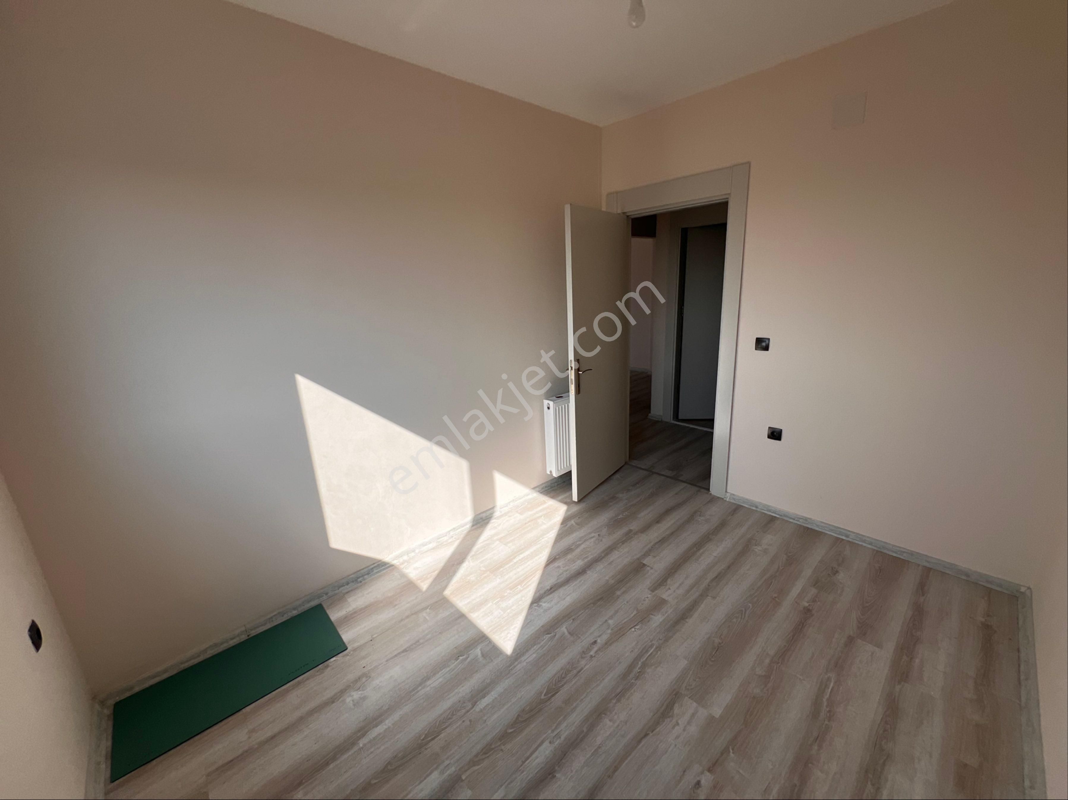 Özkan Emlaktan Baraj Konutları 3+1 Kiralık(son Kat)daire - Görsel 13