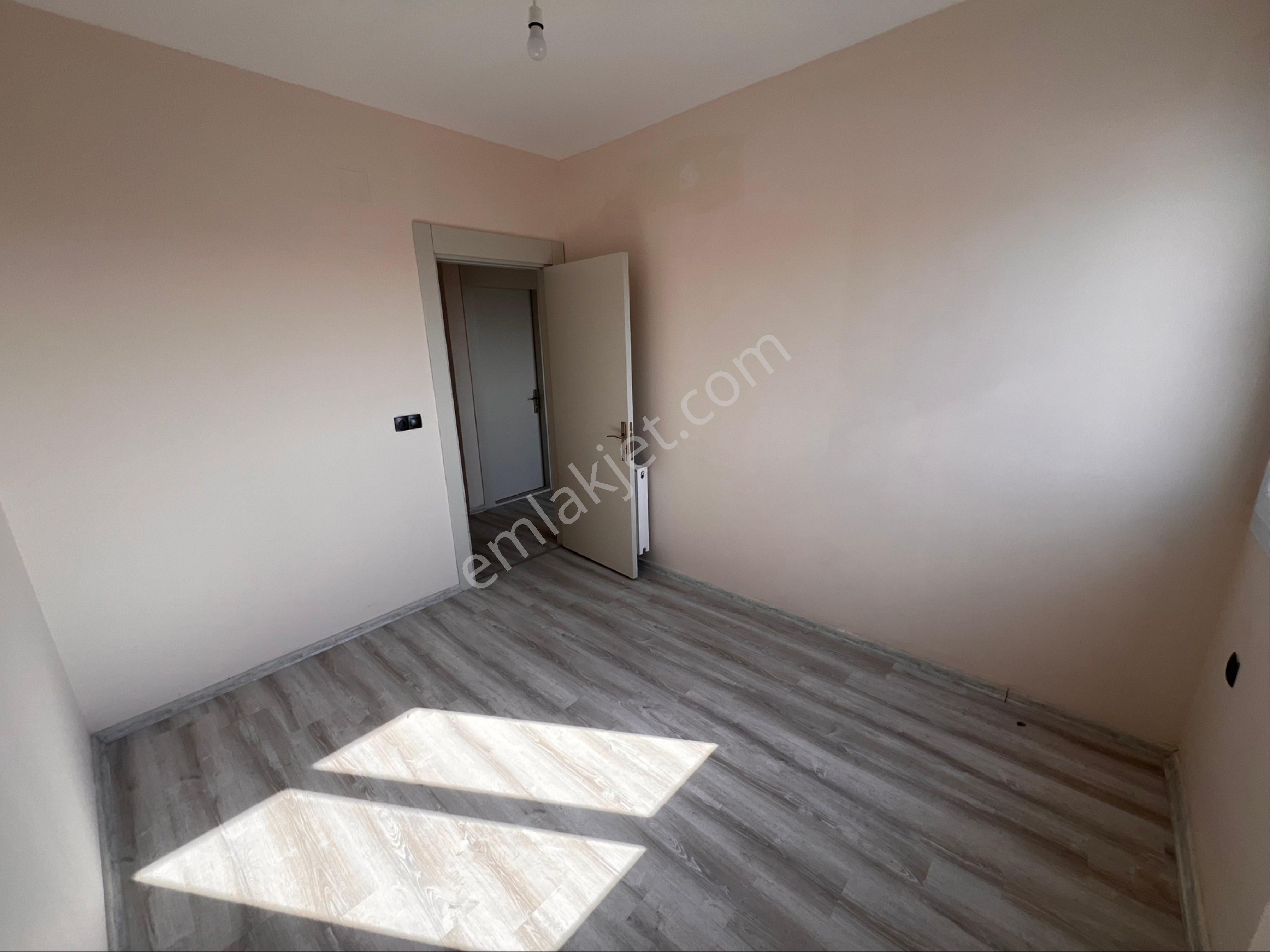 Özkan Emlaktan Baraj Konutları 3+1 Kiralık(son Kat)daire - Görsel 8