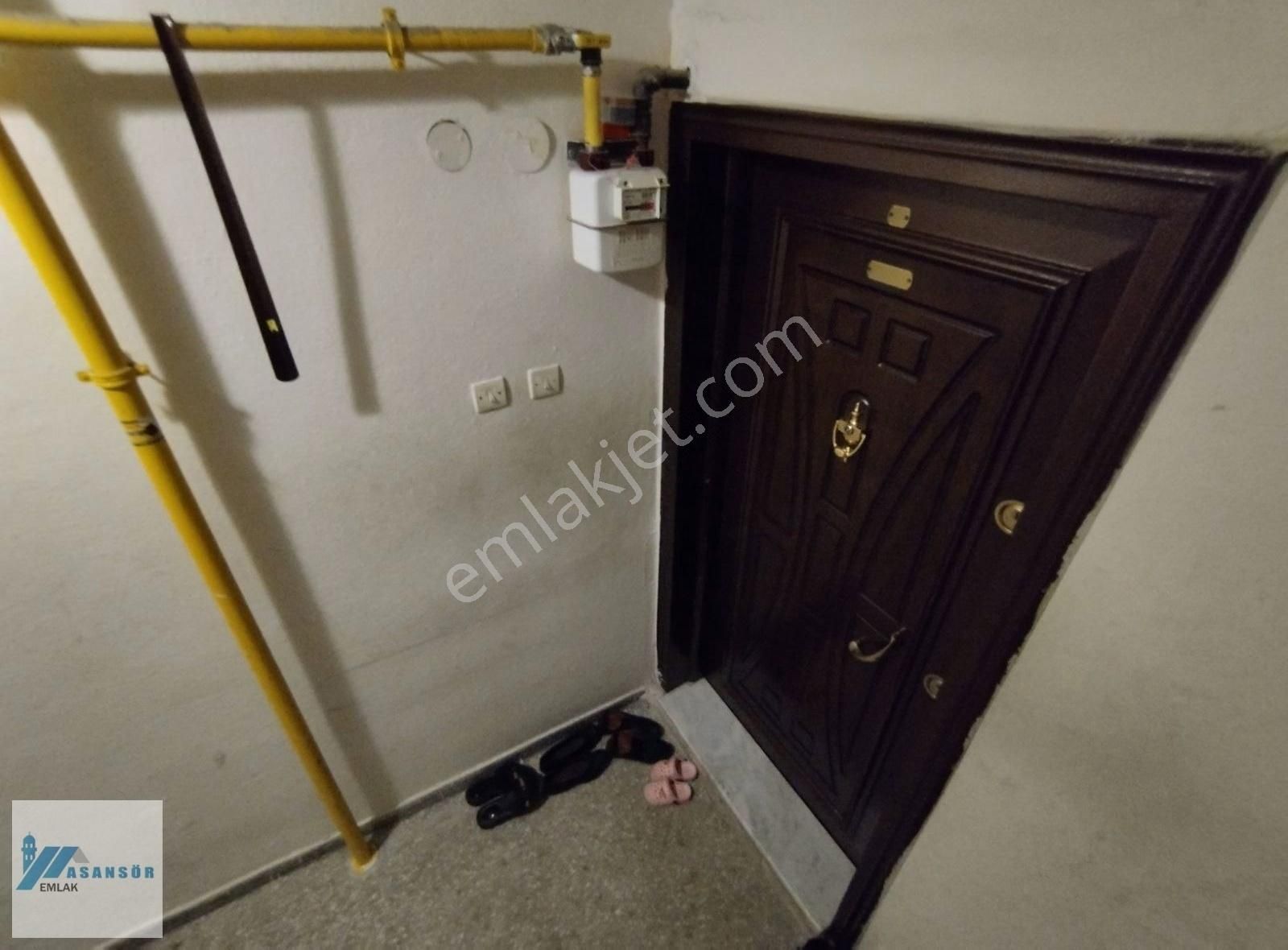 Asansör Emlak'tan Satılık 3+1 Arakat Doğalgazlı Kombili Daire ! - Görsel 5