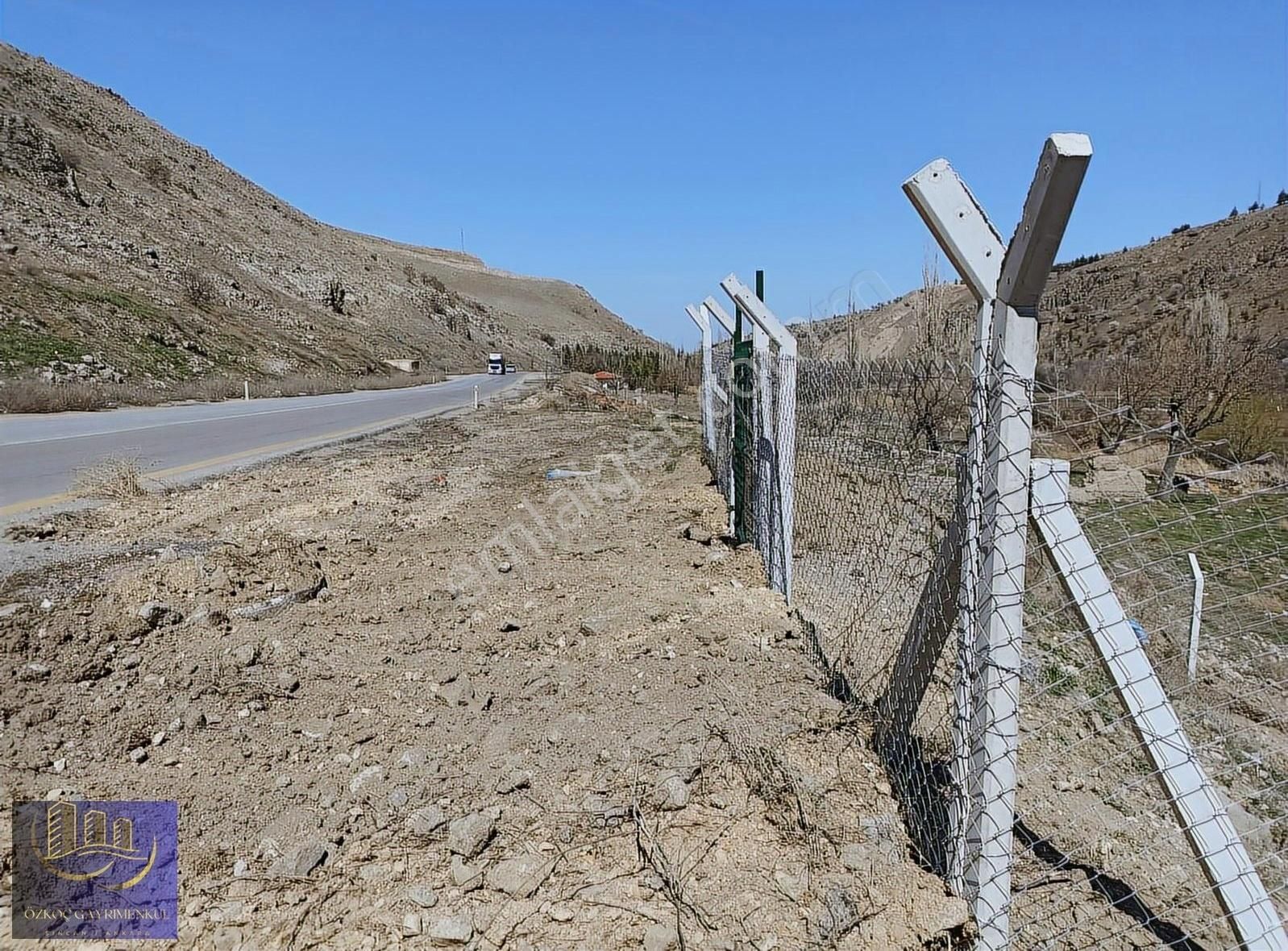 Sincan Mustafa Kemal Satılık Konut İmarlı Yenikent Ziir Vadisinde Tek Tapulu 152 M2 Telle Çevrili Bahçemiz