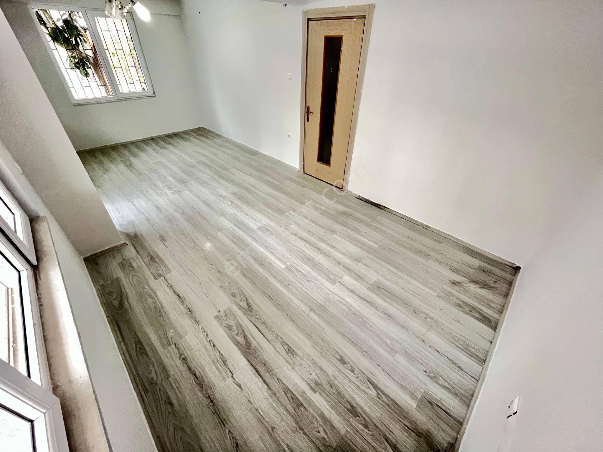 Akçay Sezgin Emlaktan Denize 100 Mt & Merkezi Konum Satılık 2+1 Daire - Görsel 2