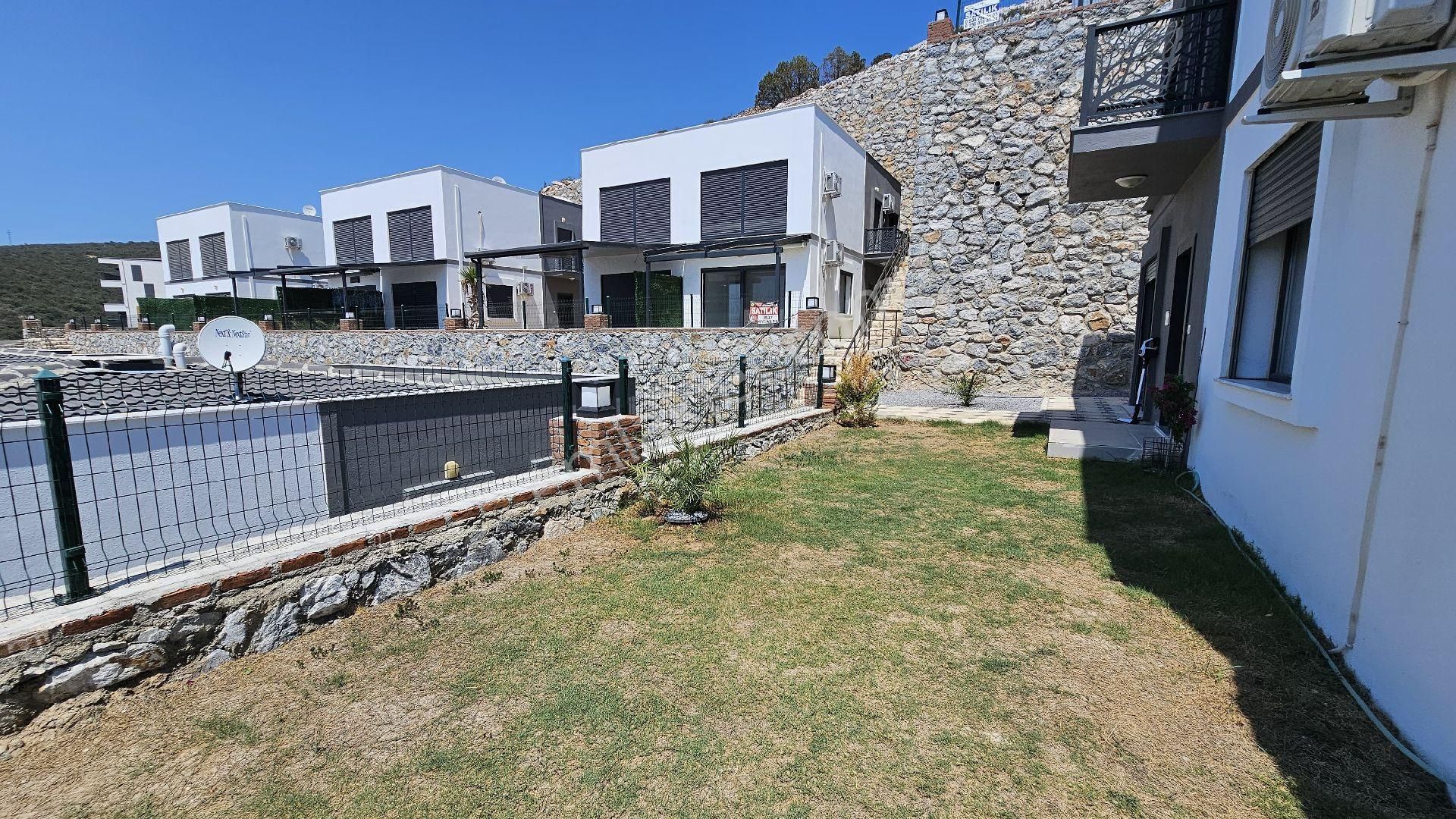 Didim Akbük'te Lebi Derya Deniz Manzaralı Eşyalı 3+1 Sıfır Villa - Görsel 4