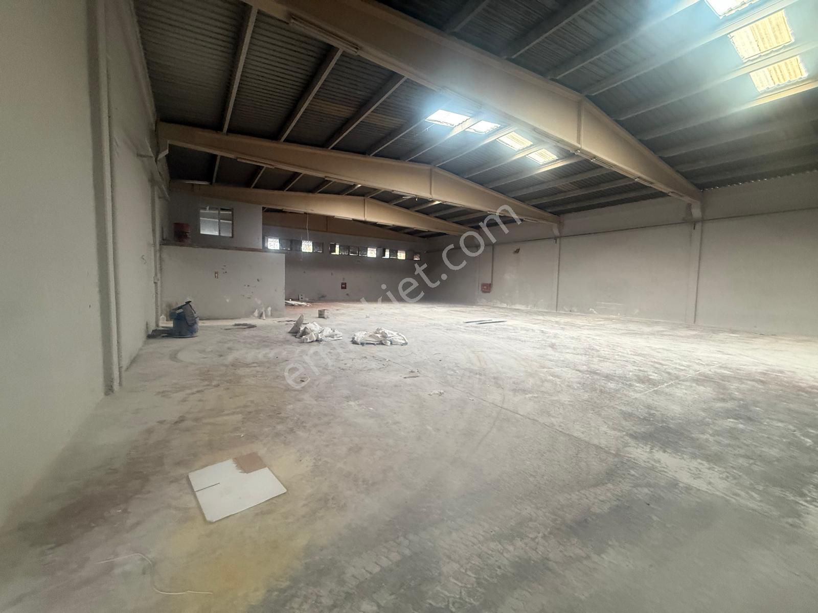 Zorlu Gayrimenkul'den Organize Sanayi Bölgesinde 3500m2 Kiralık Fabrika - Görsel 13