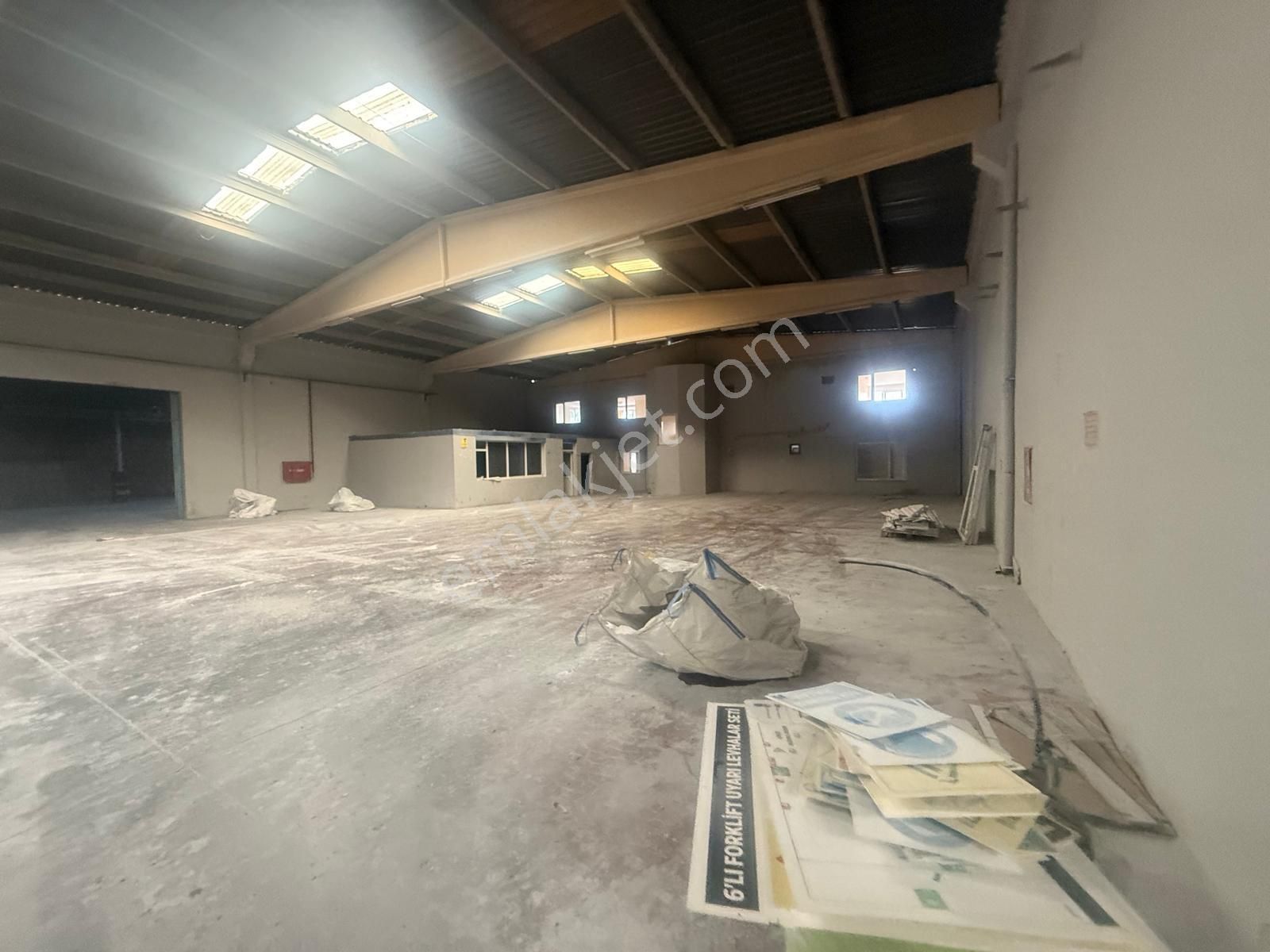 Zorlu Gayrimenkul'den Organize Sanayi Bölgesinde 3500m2 Kiralık Fabrika - Görsel 3