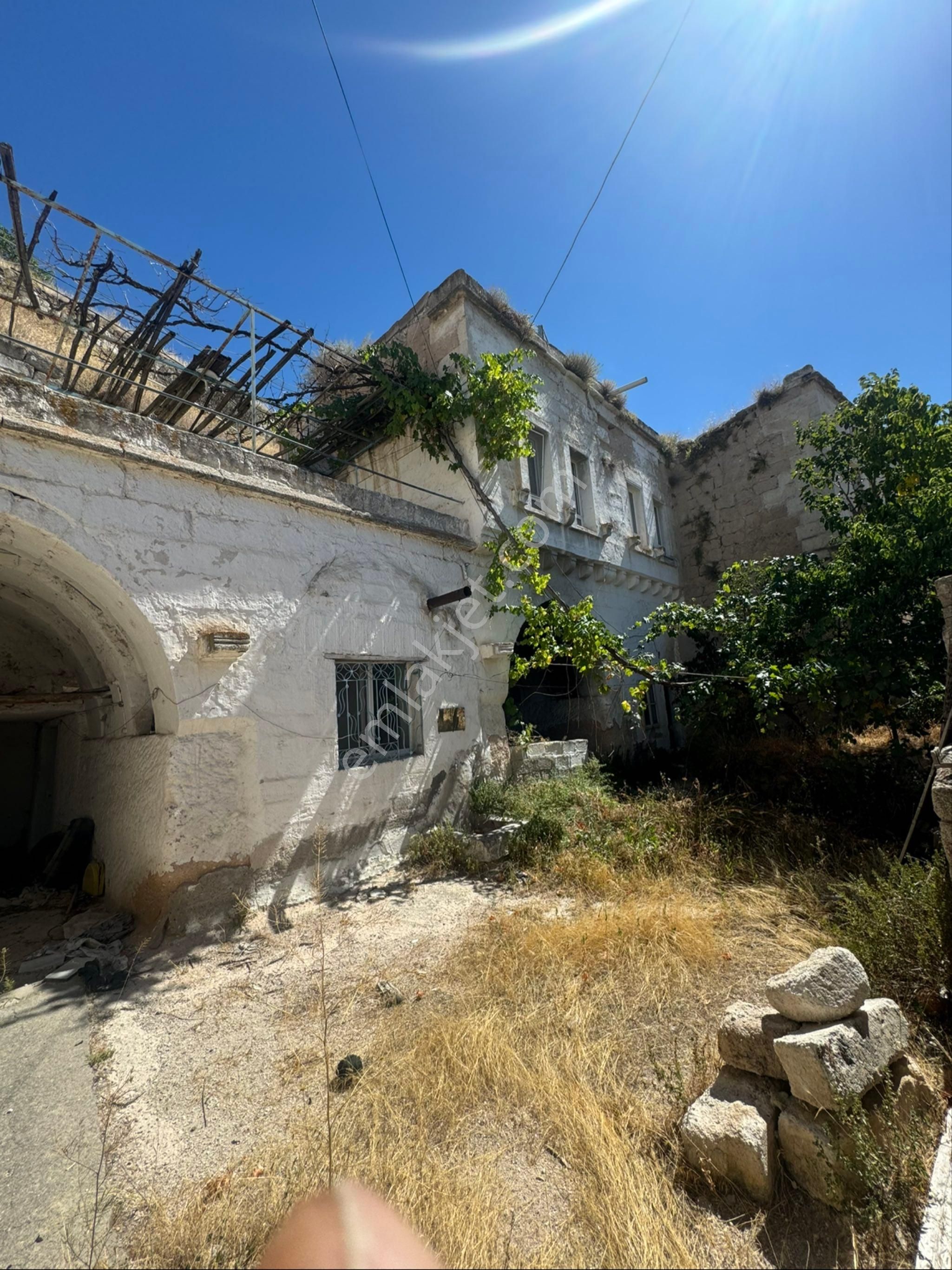 Ürgüp İbrahim Paşa Köyünde Satılık 12 Odalı Butik Otel Yapımına Uygun Yer - Görsel 19