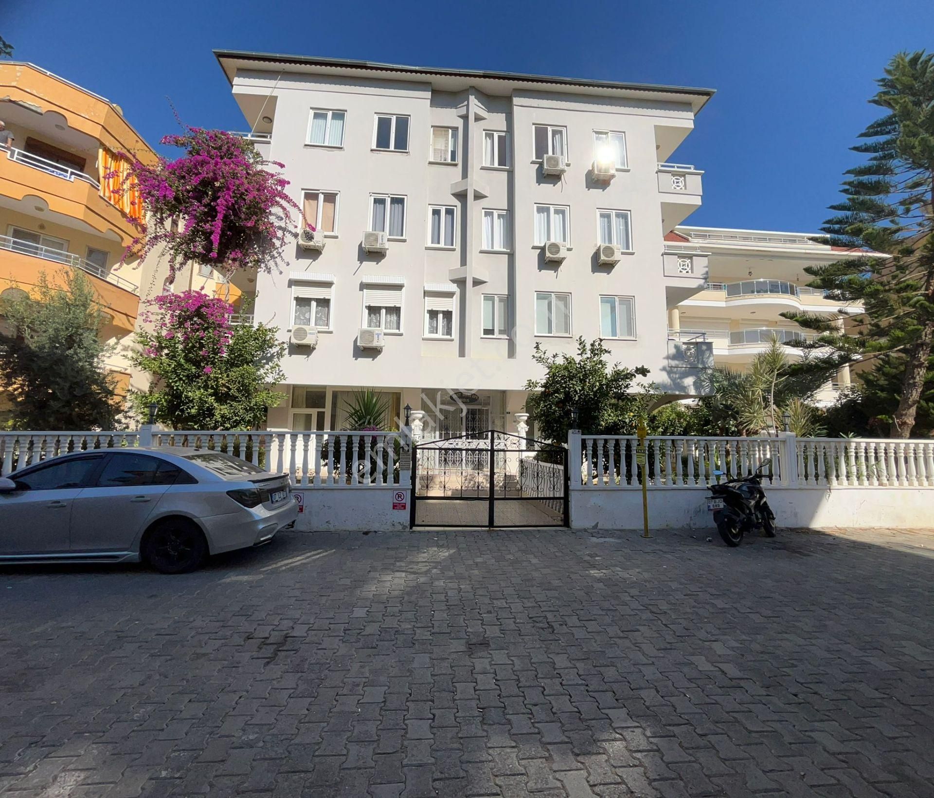 Alanya Oba Satılık Daire Alanya Oba Göl Satılık Daire