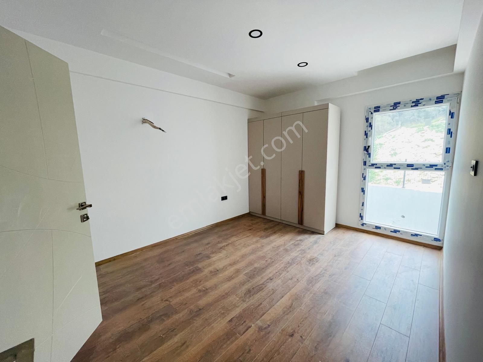 Şehir Merkezine Yürüme Mesafesinde Sıfır Arakat 3+1 Daire - Görsel 18