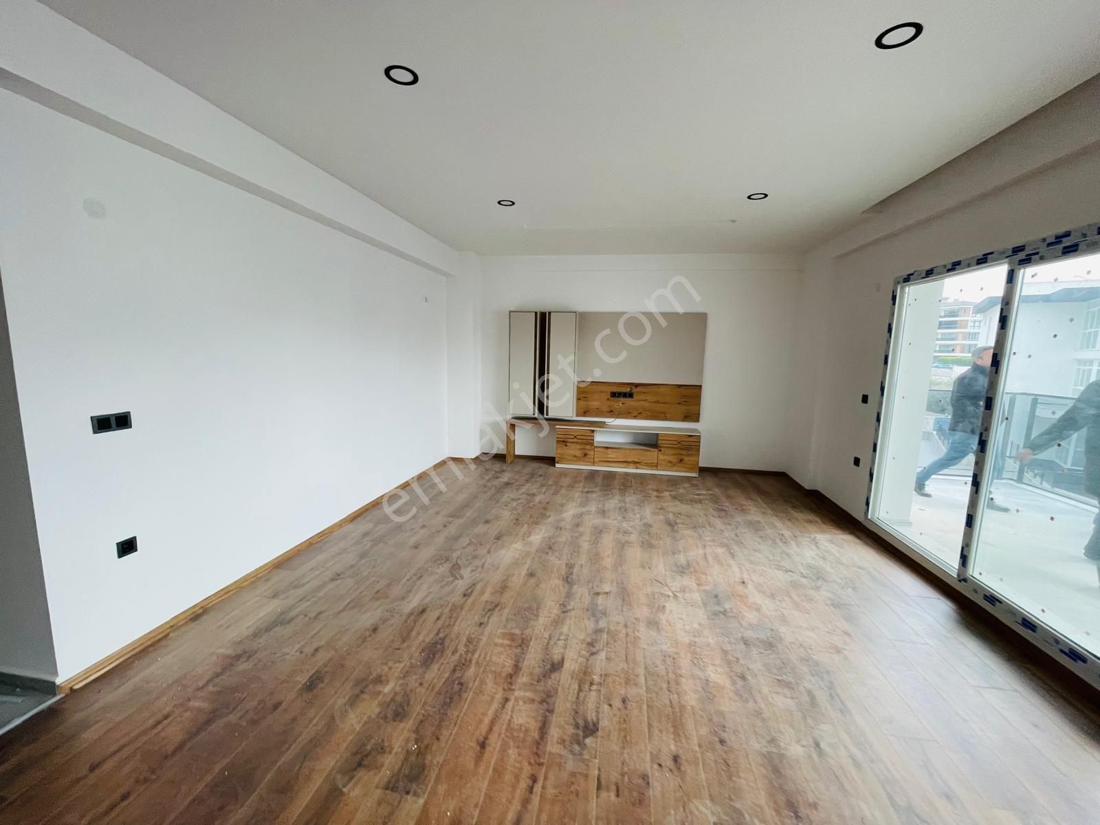 Şehir Merkezine Yürüme Mesafesinde Sıfır Arakat 3+1 Daire - Görsel 8