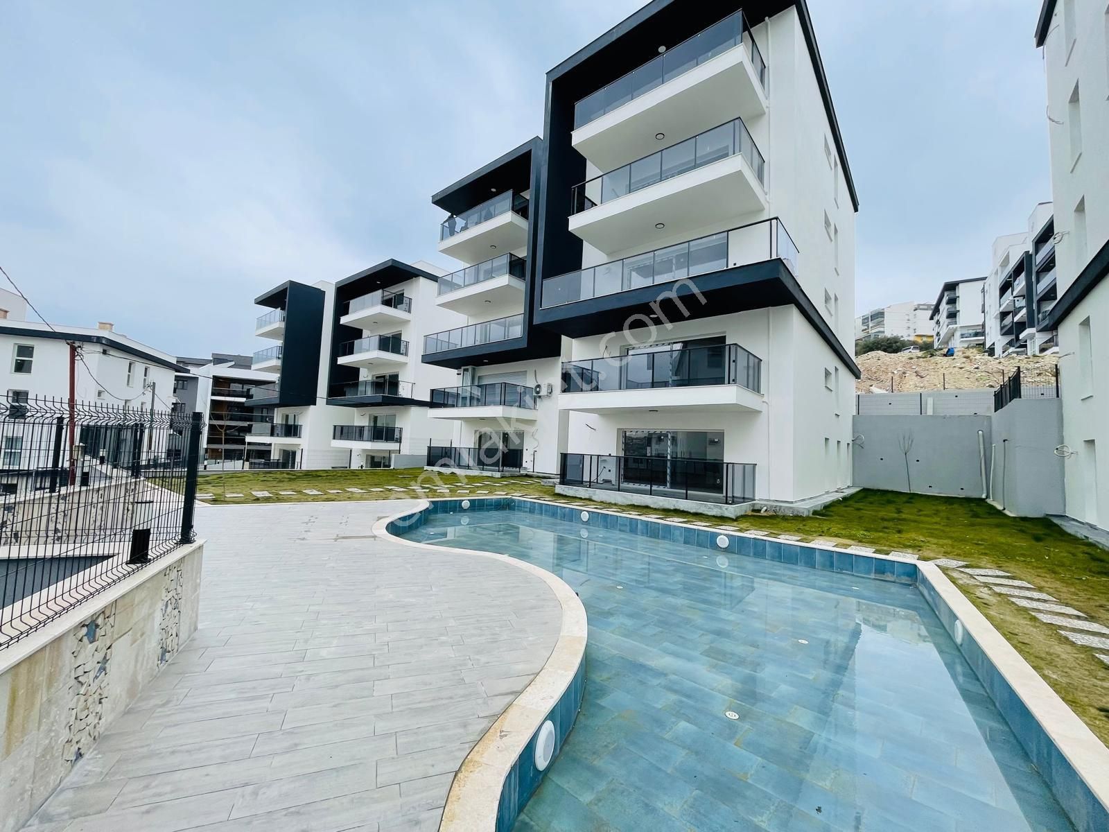 Şehir Merkezine Yürüme Mesafesinde Sıfır Arakat 3+1 Daire - Görsel 3