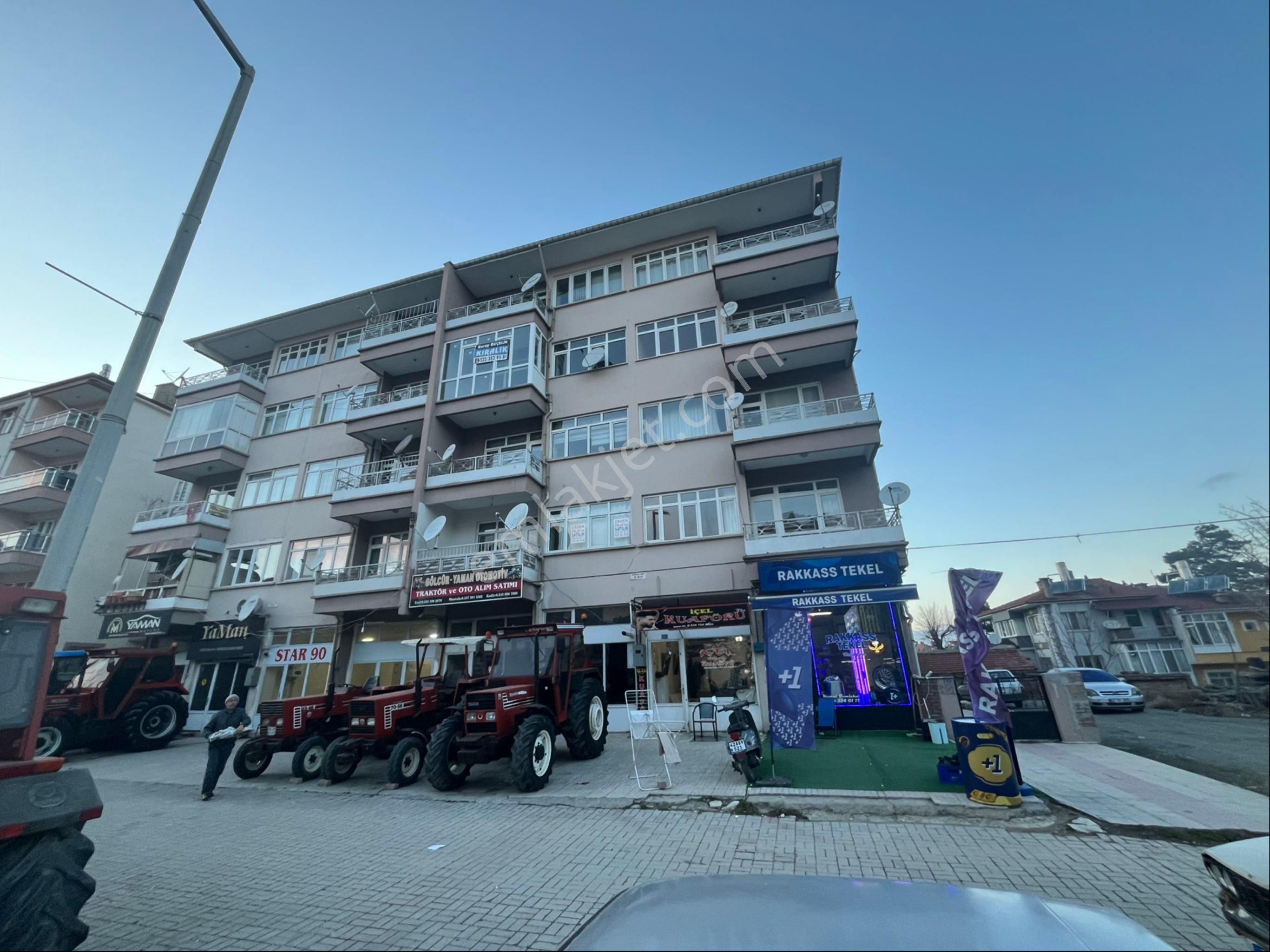 Akşehir İstasyon Satılık Daire Erden Emlaktan İstasyonda Satılık Cadde Üzeri Daire