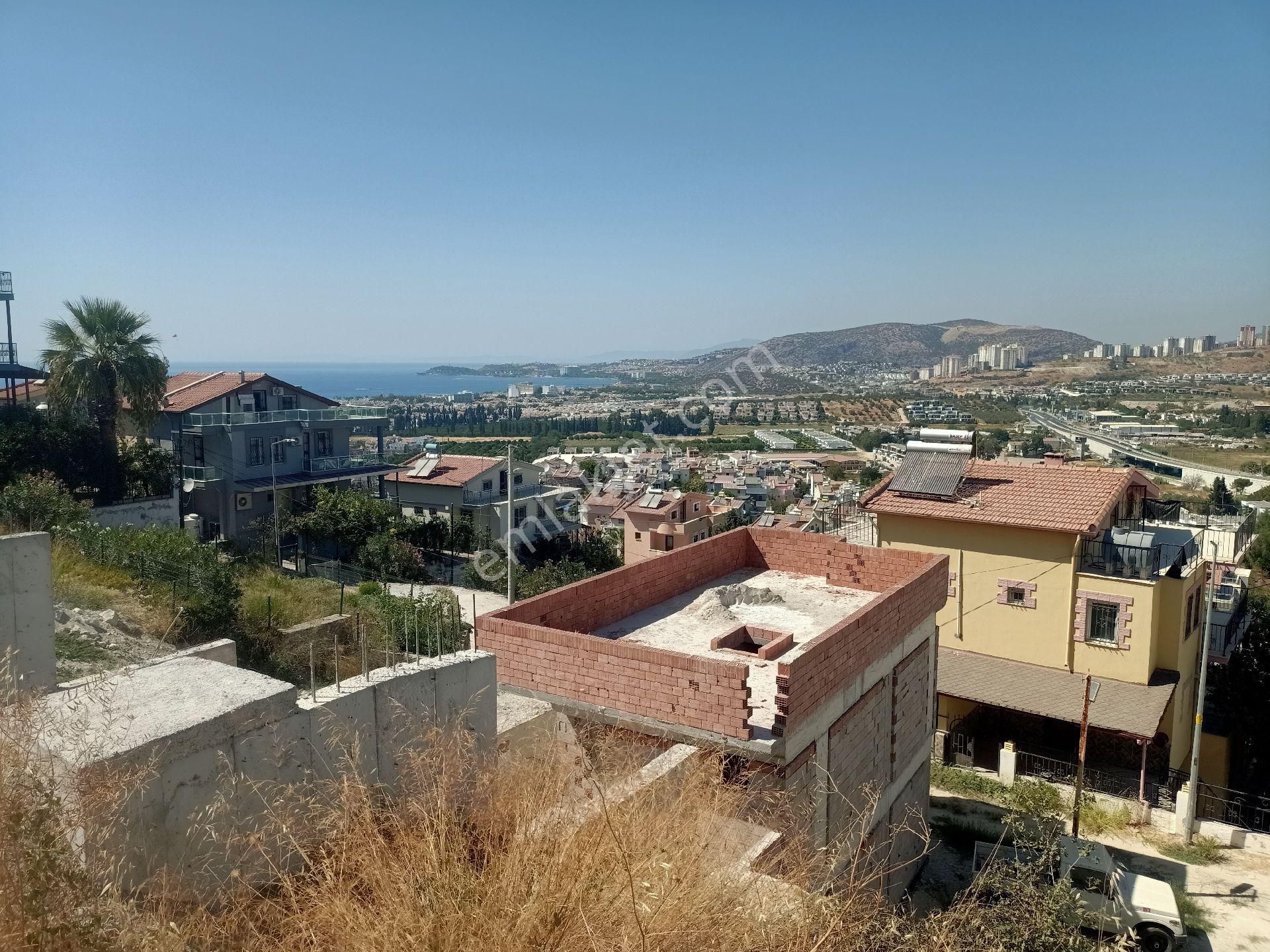 Kuşadası Karaova Satılık Villa İmarlı Kuşadası Karaova Mevkiinde Full Deniz Manzaralı Arsa